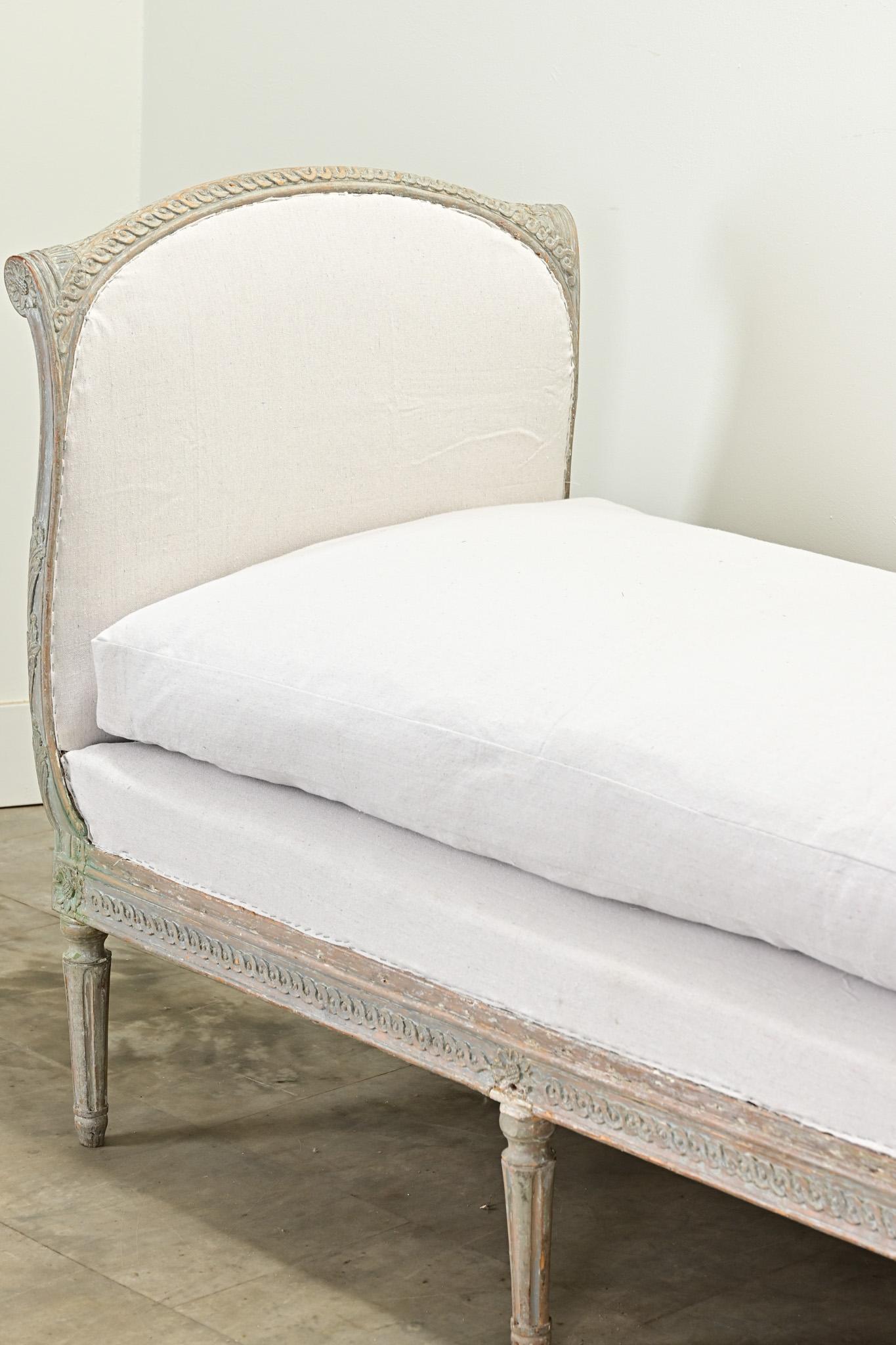 Large Gustavian 18th Century Painted Daybed en venta 2