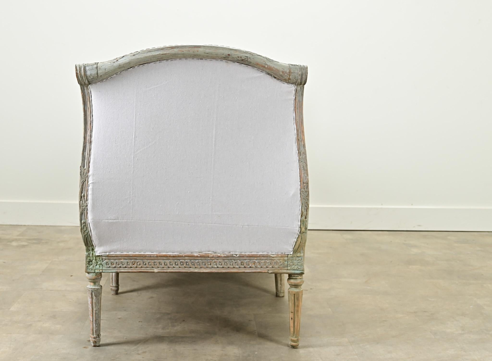 Large Gustavian 18th Century Painted Daybed Hecho a mano en venta