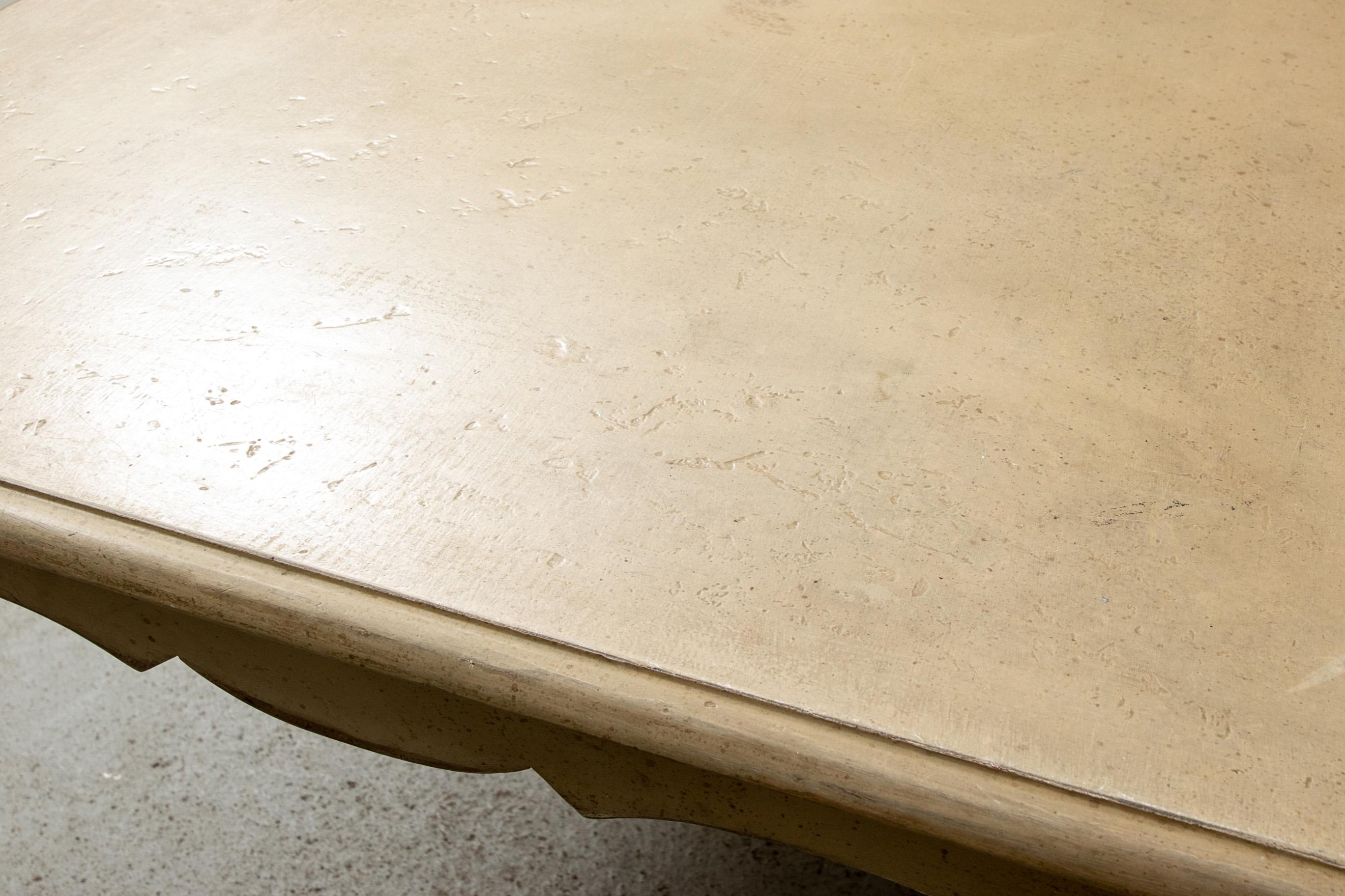 20ième siècle Grande table peinte de style gustavien en vente