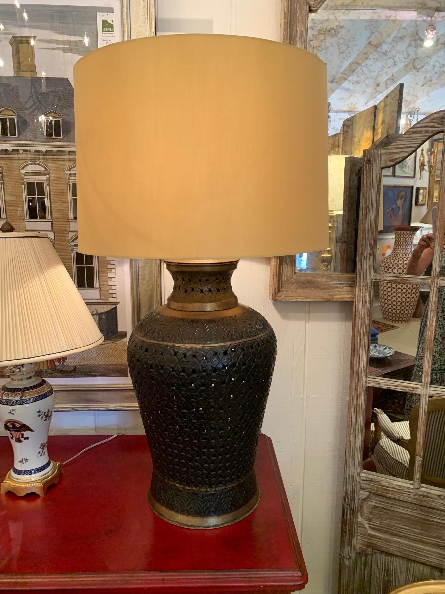 Large Gutsy Striking Pair of Pierced Metal Table Lamps For Sale 8