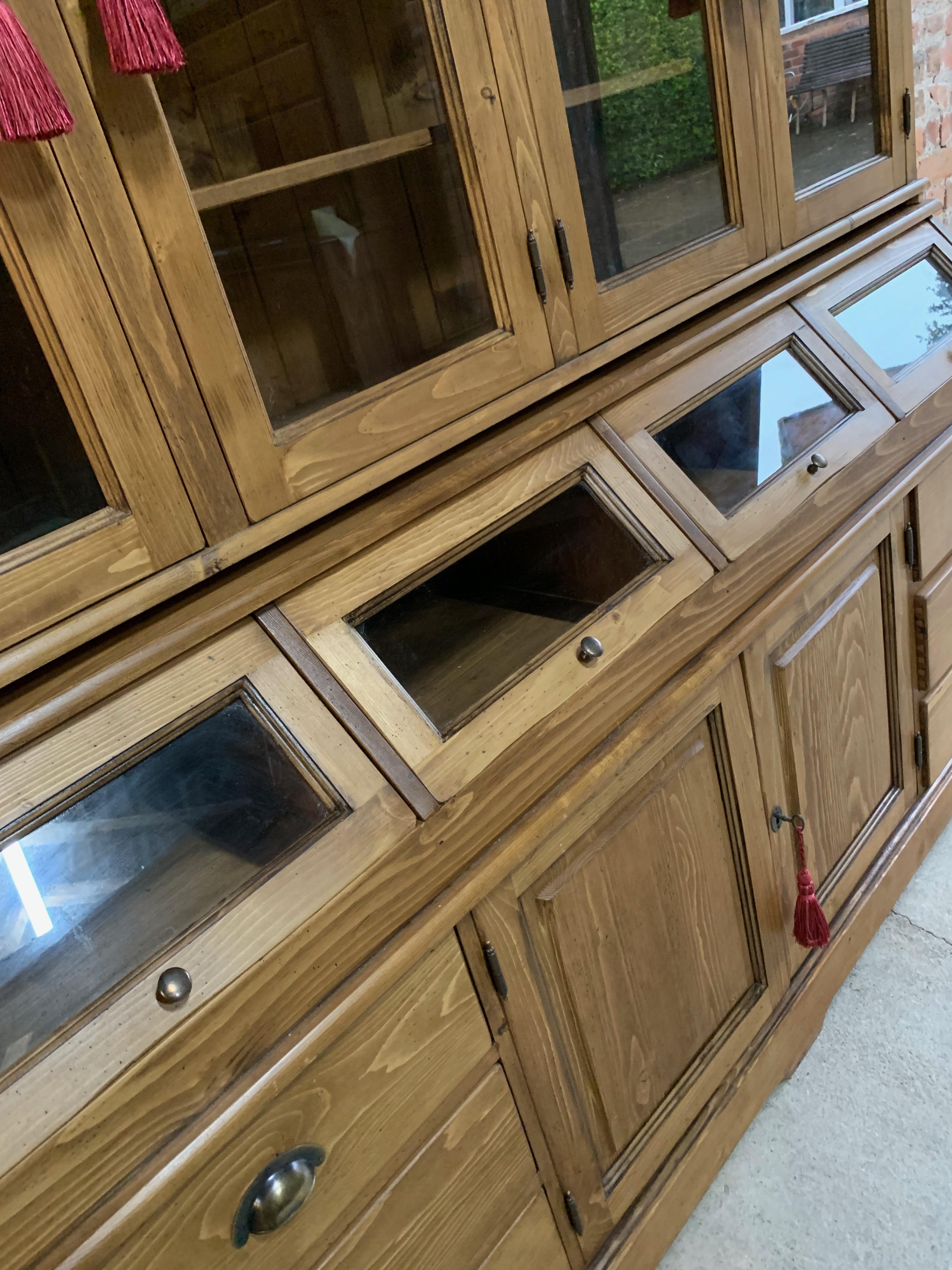 Large Haberdashery Shop Cabinet Solid Pine Apothecary, 20th Century In Good Condition In Longdon, Tewkesbury