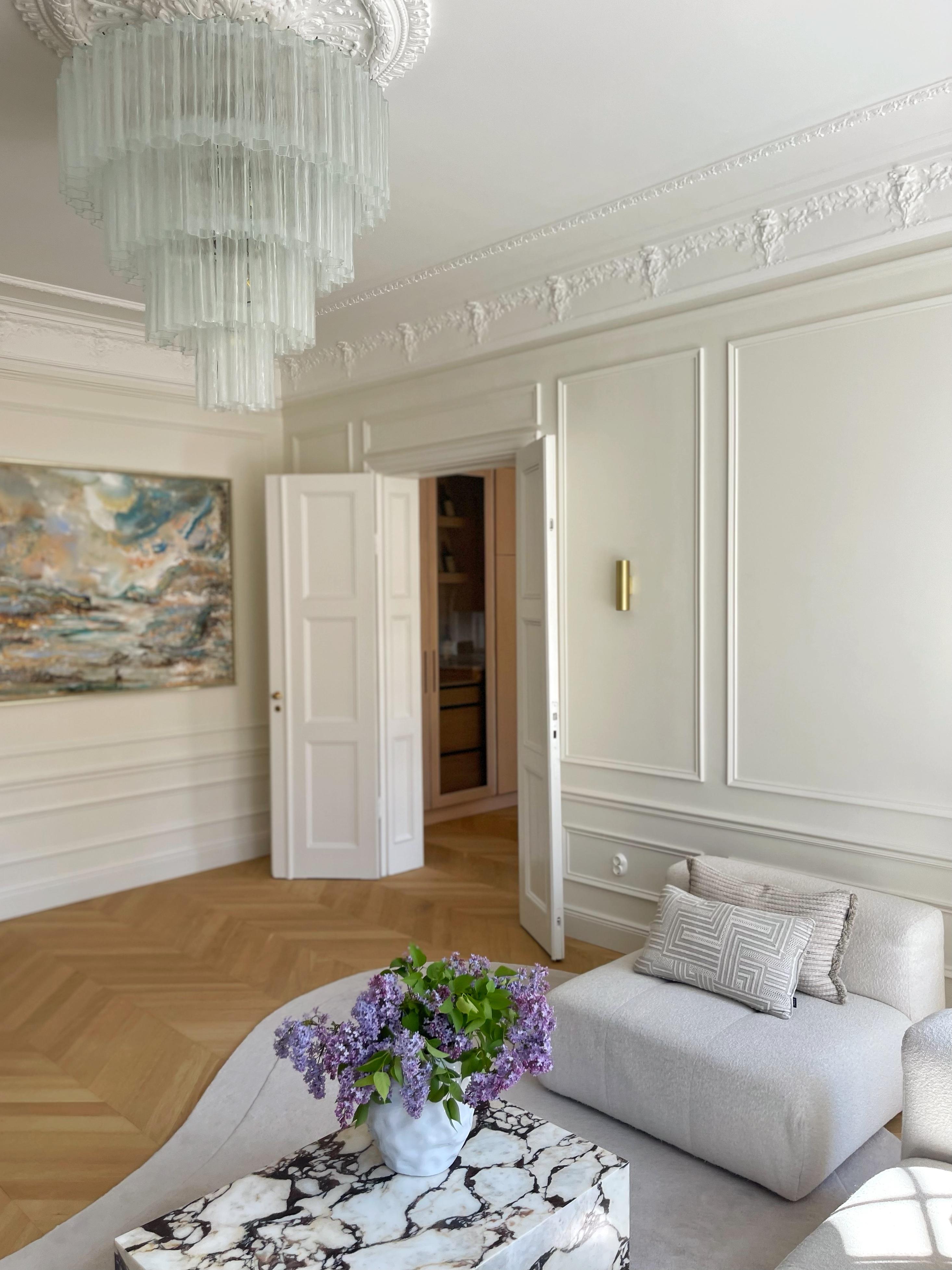 Large Hallway Murano Chandelier in the of style of Venini For Sale 3