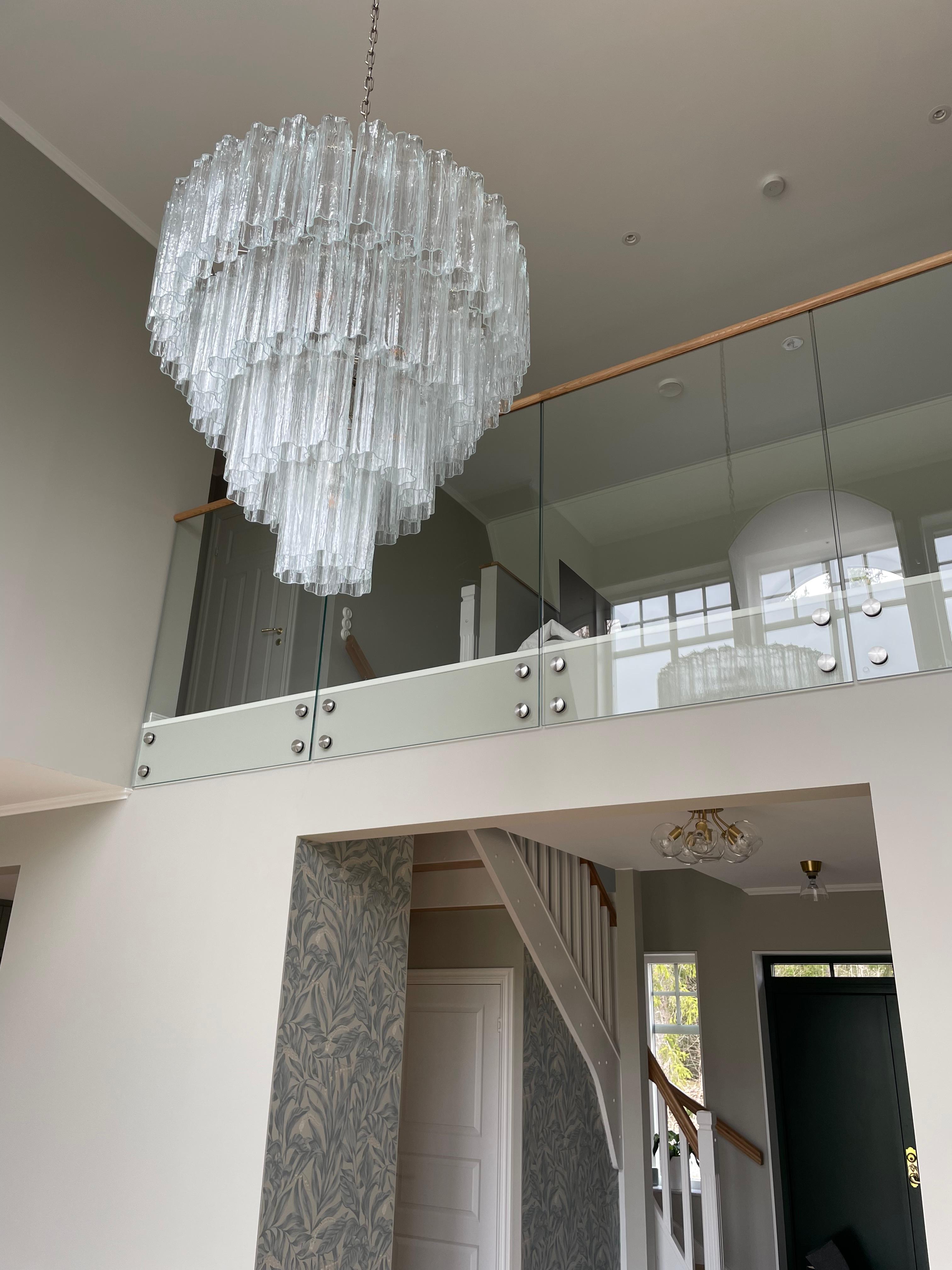 Large Hallway Murano Chandelier in the of style of Venini For Sale 1