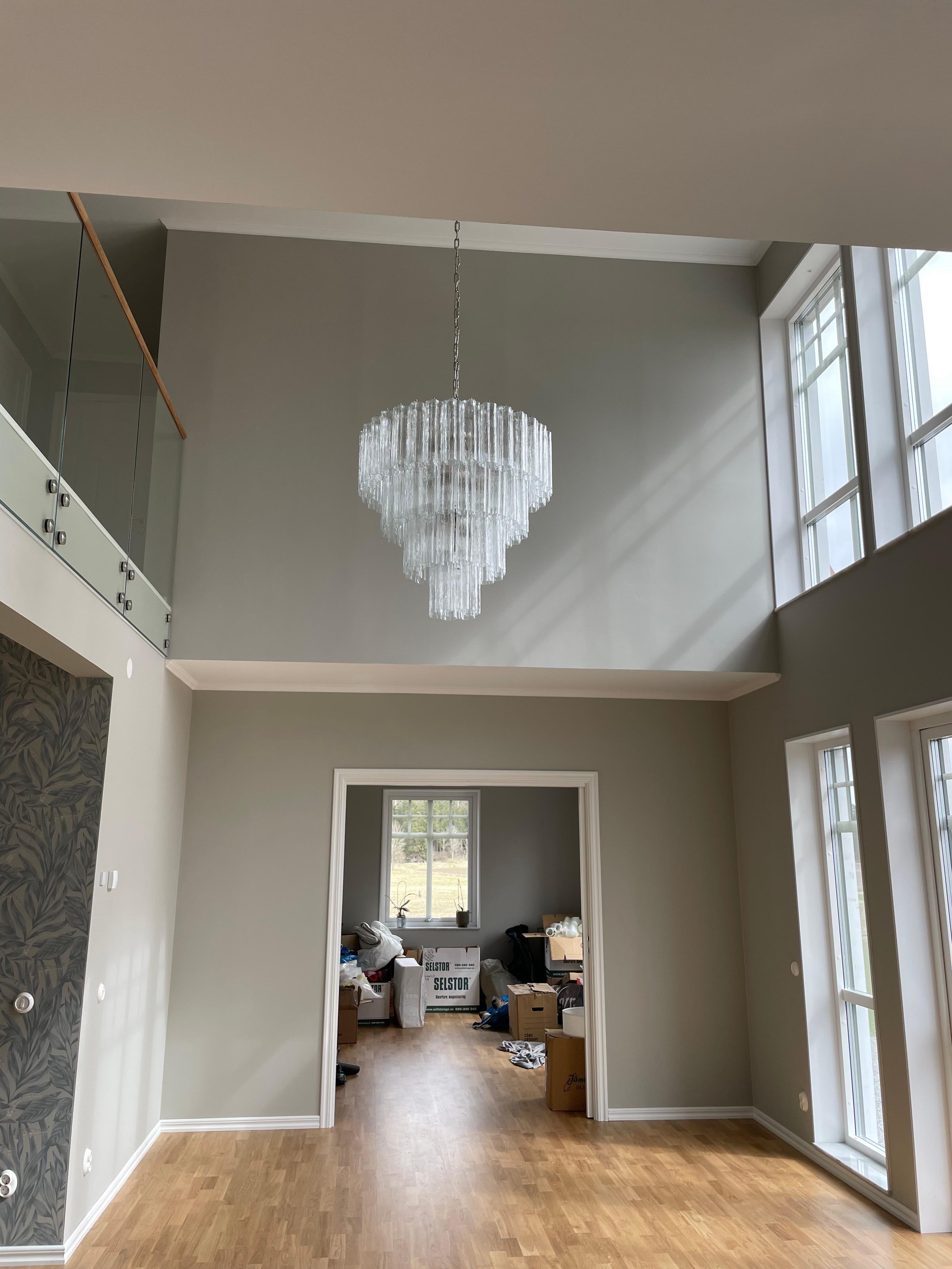 Large Hallway Murano Chandelier in the of style of Venini For Sale 2
