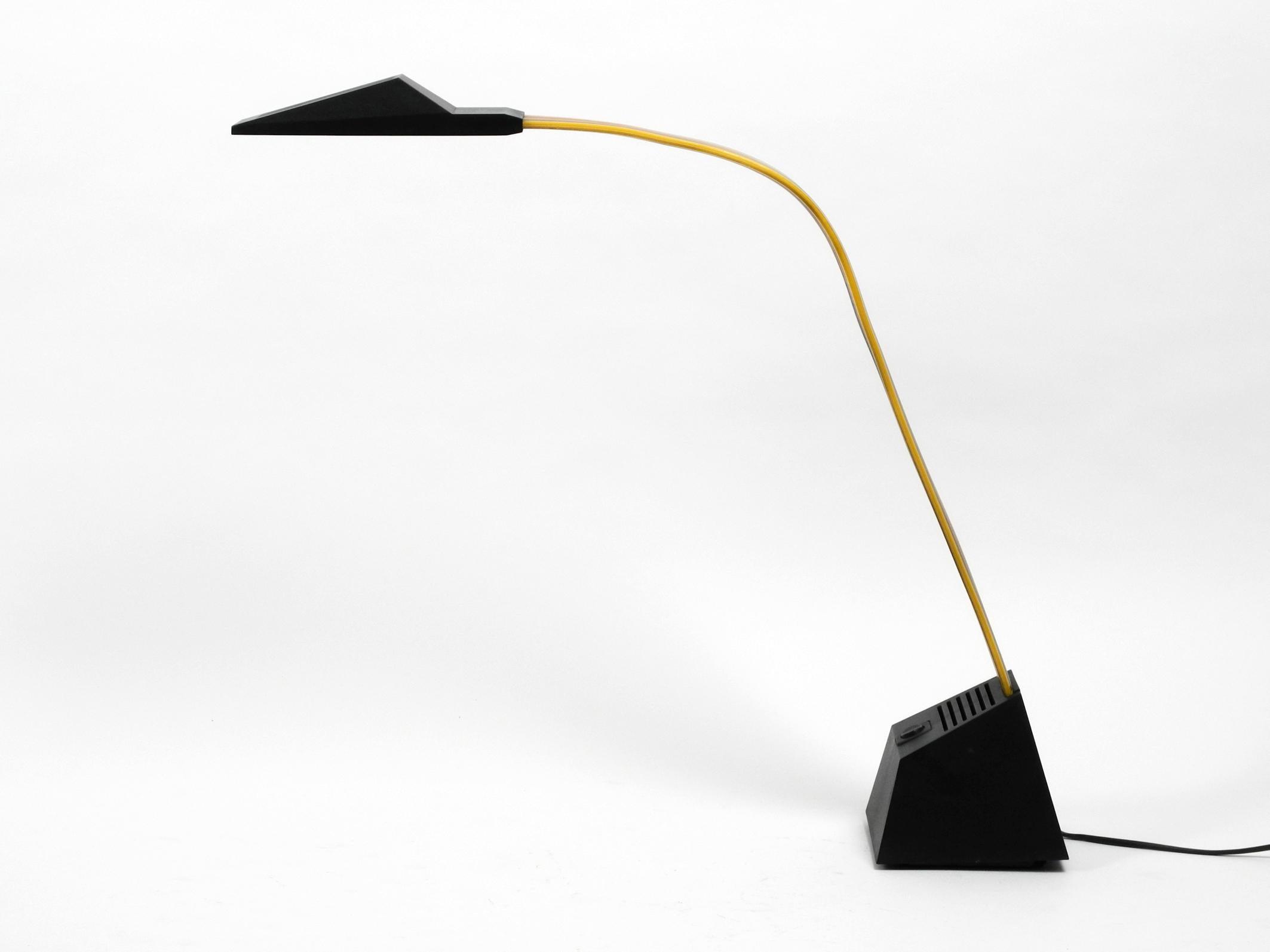 Large Halogen Table Lamp by Alberto Fraser for Stilnovo 1980s Postmodern Design In Good Condition For Sale In München, DE