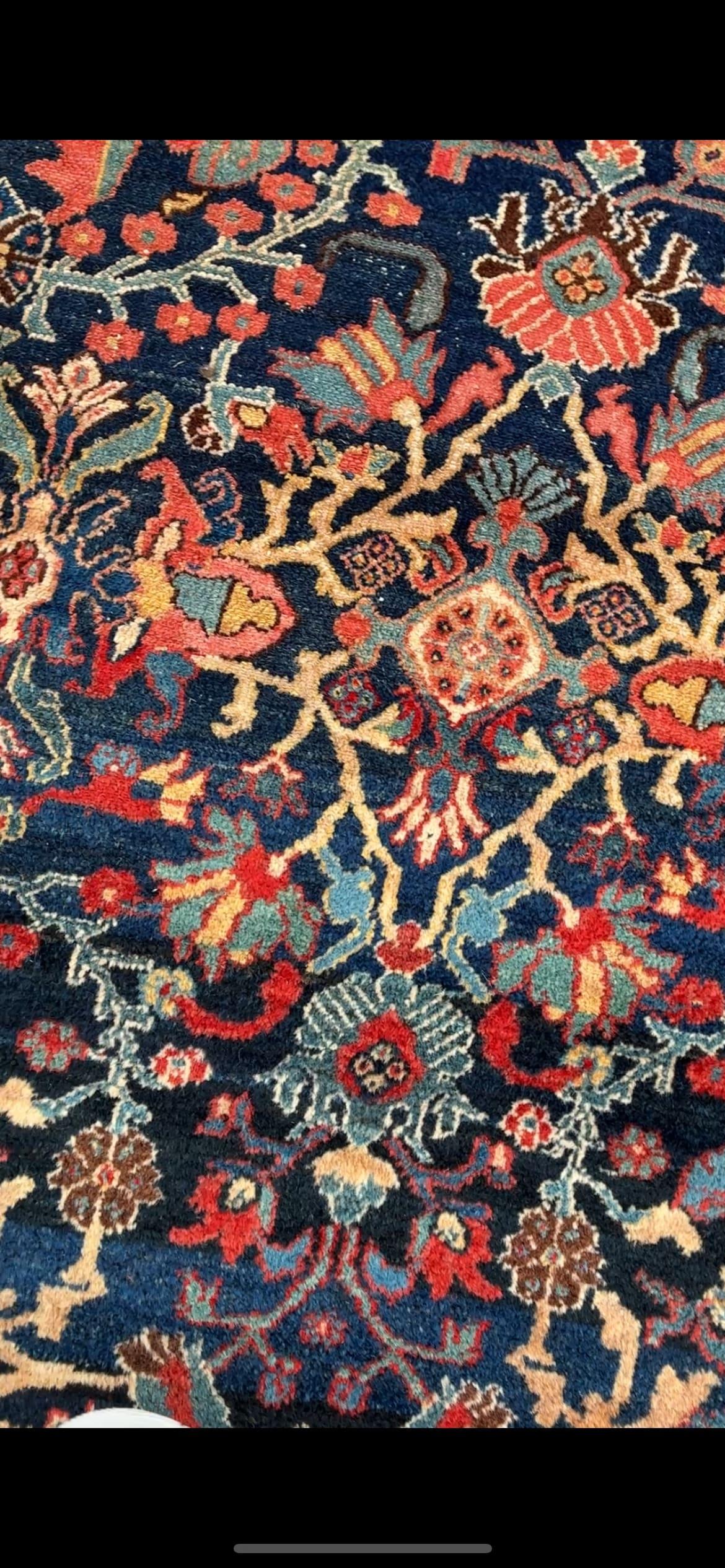 Large Hamadan carpet, c. 1900

Additional Information:
Dimensions: 12'0
