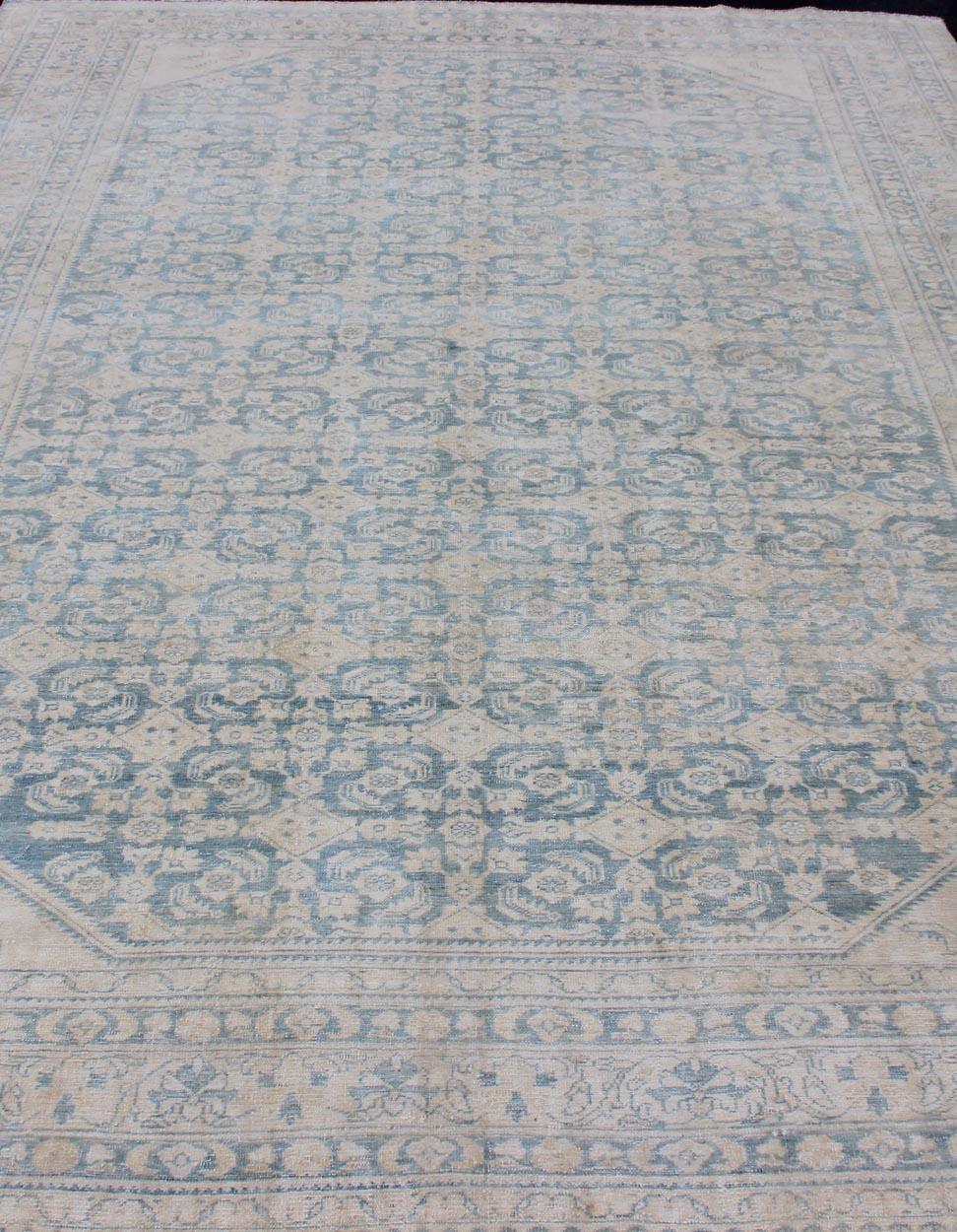 Début du 20ème siècle Grand tapis Hamadan avec motif intégral en bleu clair et crème pâle en vente