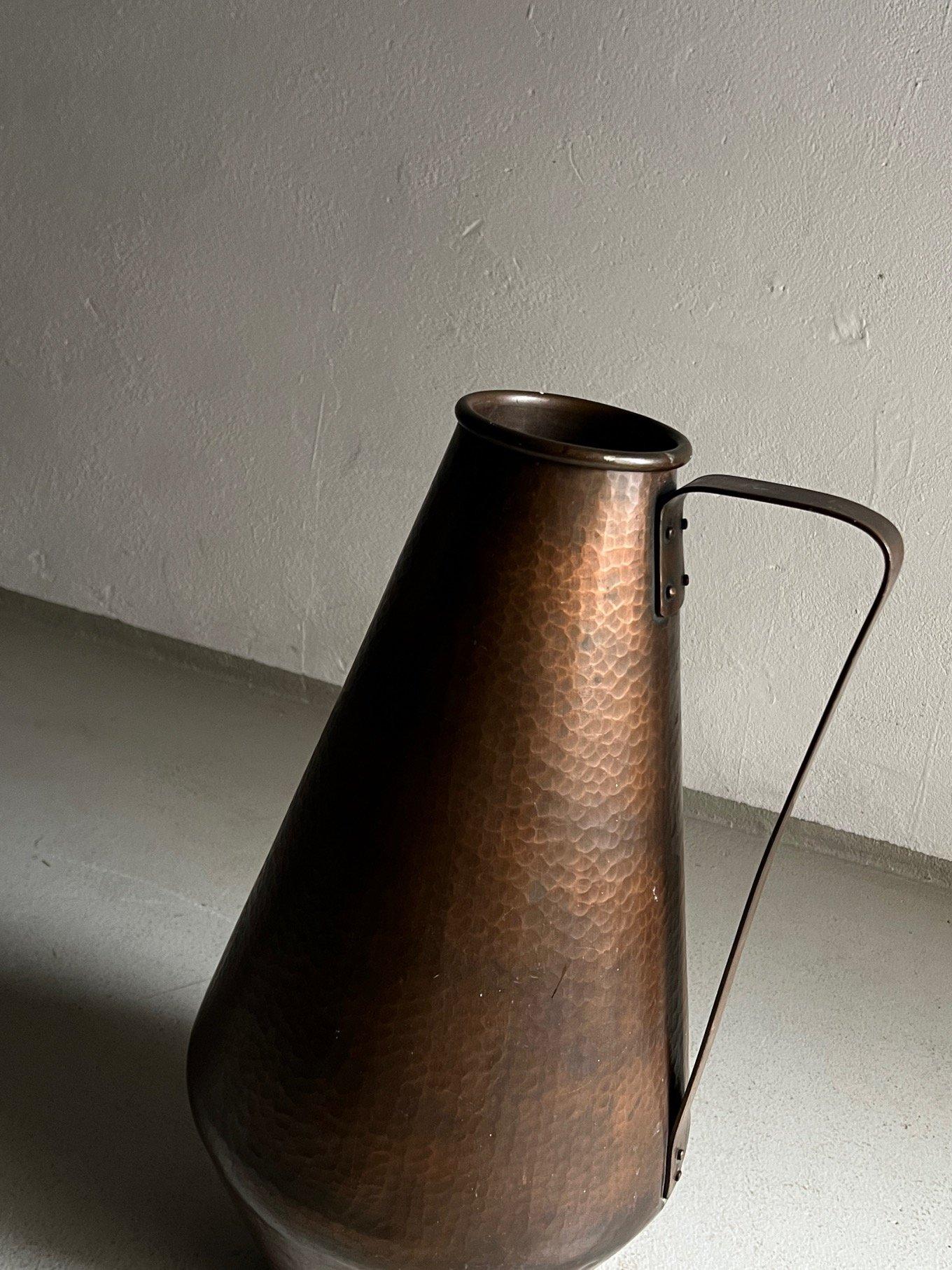 Large Hammered Copper Jug Vase by Eugen Zint Germany, 1930s In Good Condition For Sale In Rīga, LV