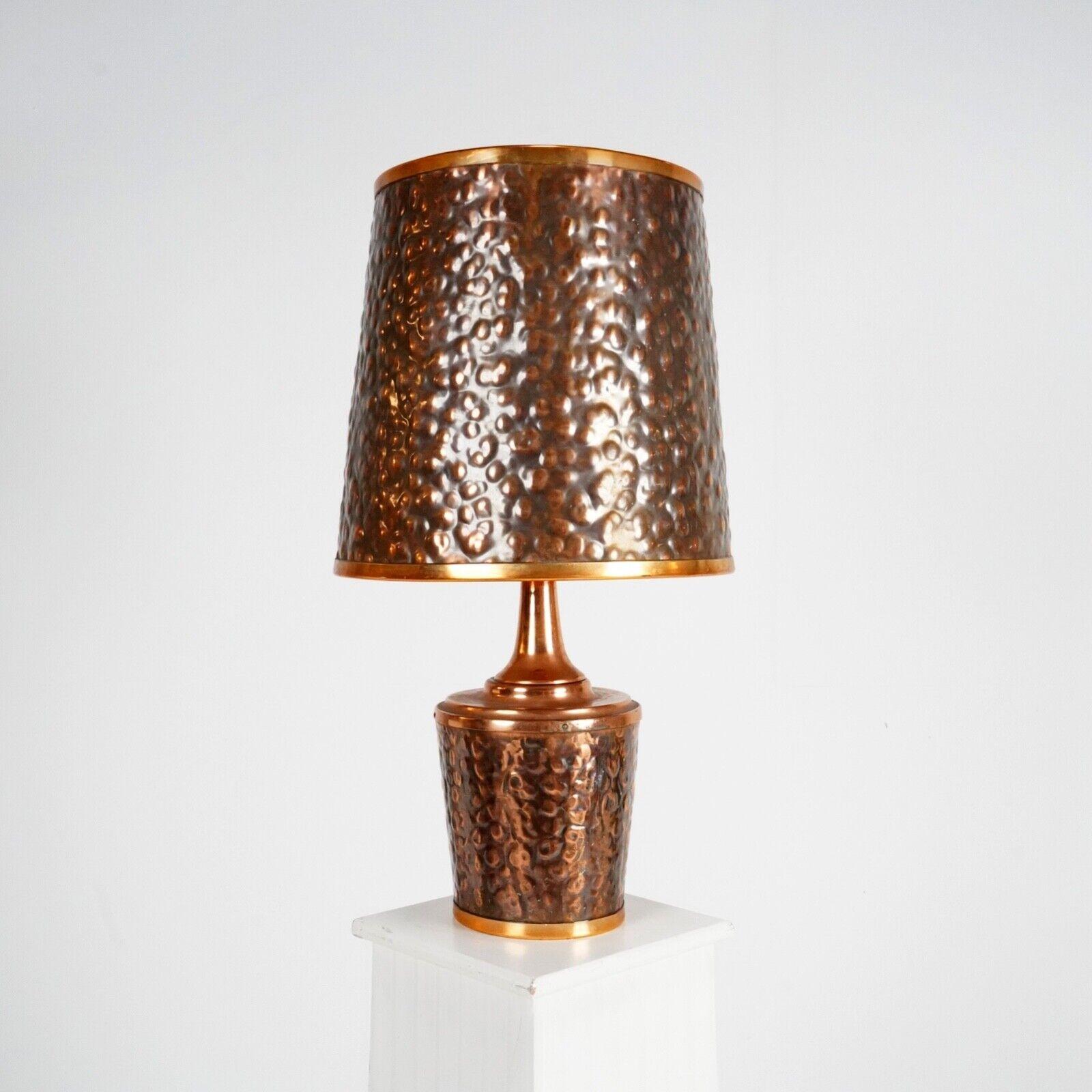 Large Hammered Copper Zambian African Table Lamp - Mid Century - Beaten Shade In Good Condition In Dorchester, GB