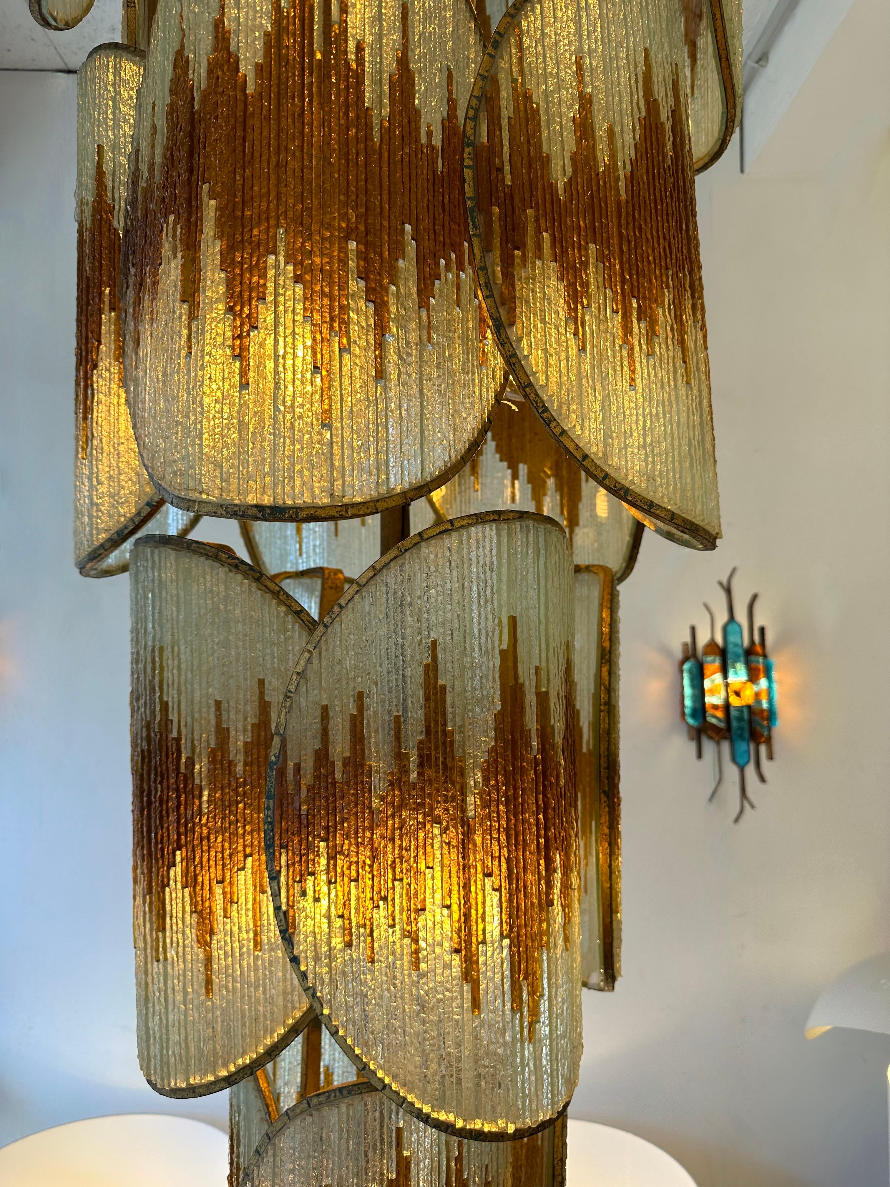 Large Hammered Glass Gilt Wrought Iron Chandelier by Longobard, Italy 1970s For Sale 2