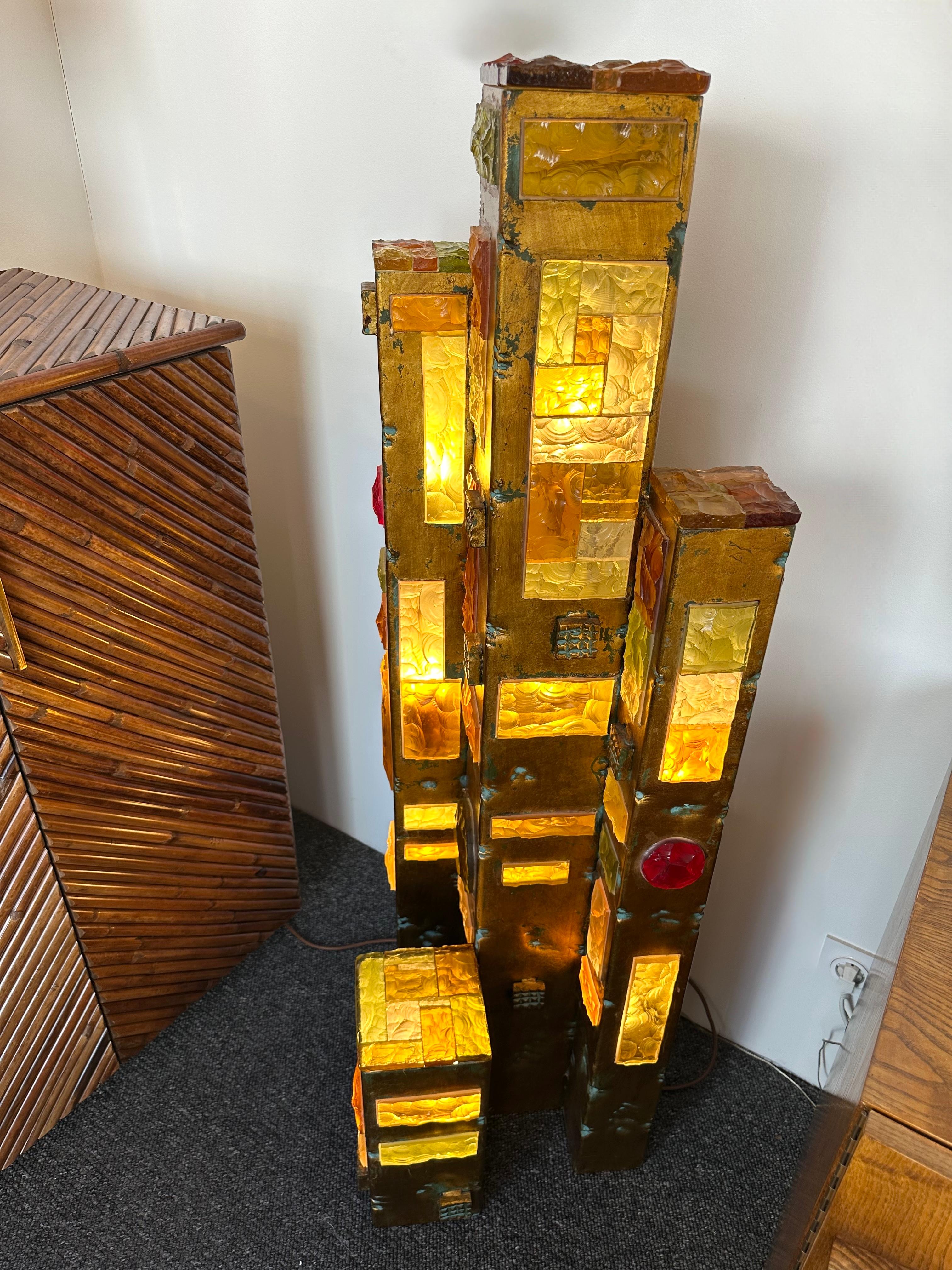 Verre Grand lampadaire en verre martelé et fer forgé doré de Longobard, Italie, années 1970 en vente