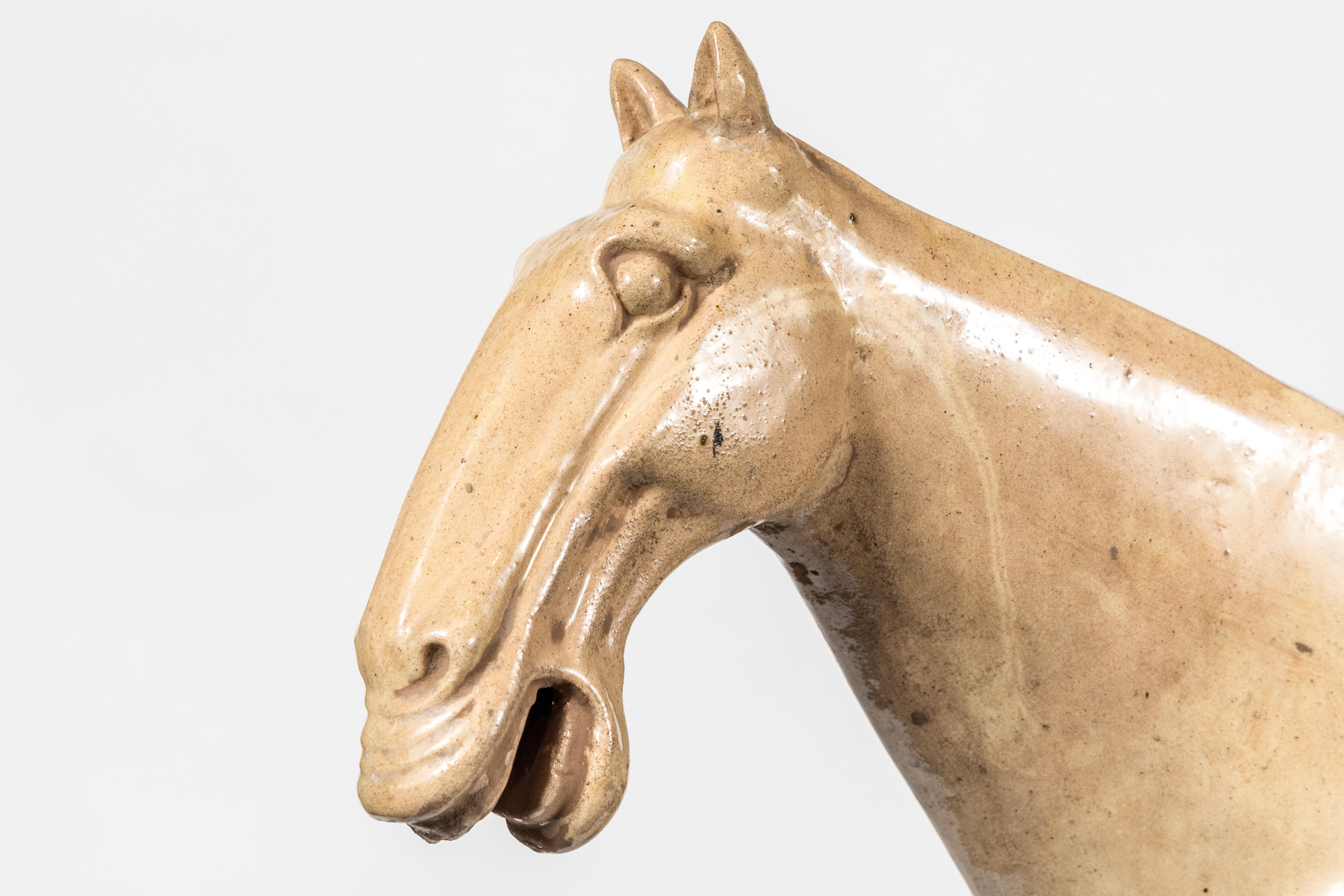 Pferd-Skulptur im Han-Stil (Chinesisch) im Angebot