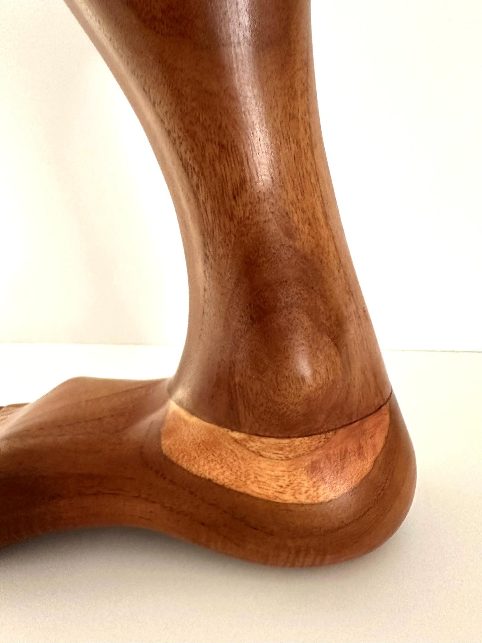 Grande scultura di mani e piedi di Pedro Friedeberg in vendita 7