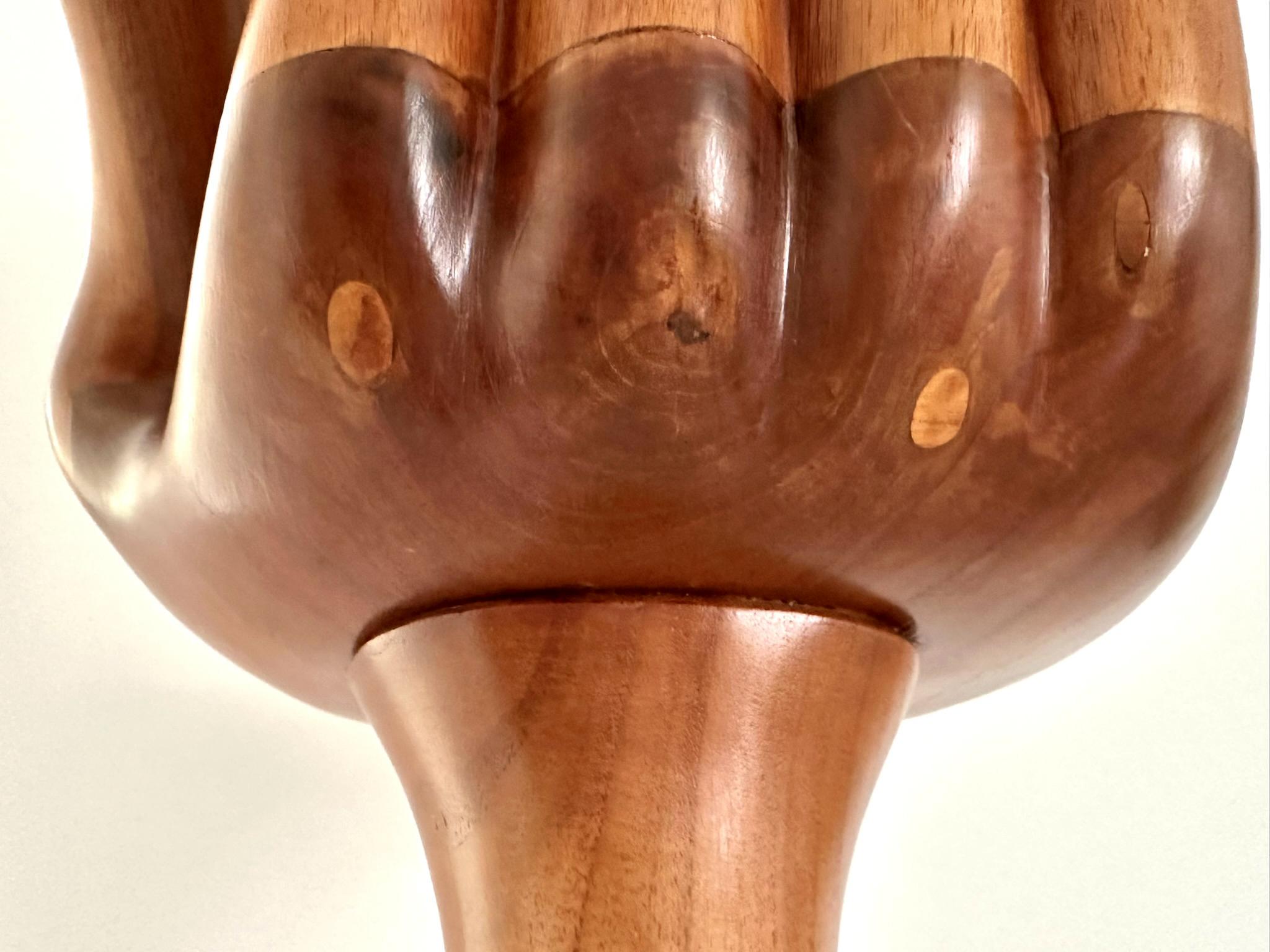 Grande scultura di mani e piedi di Pedro Friedeberg in vendita 10