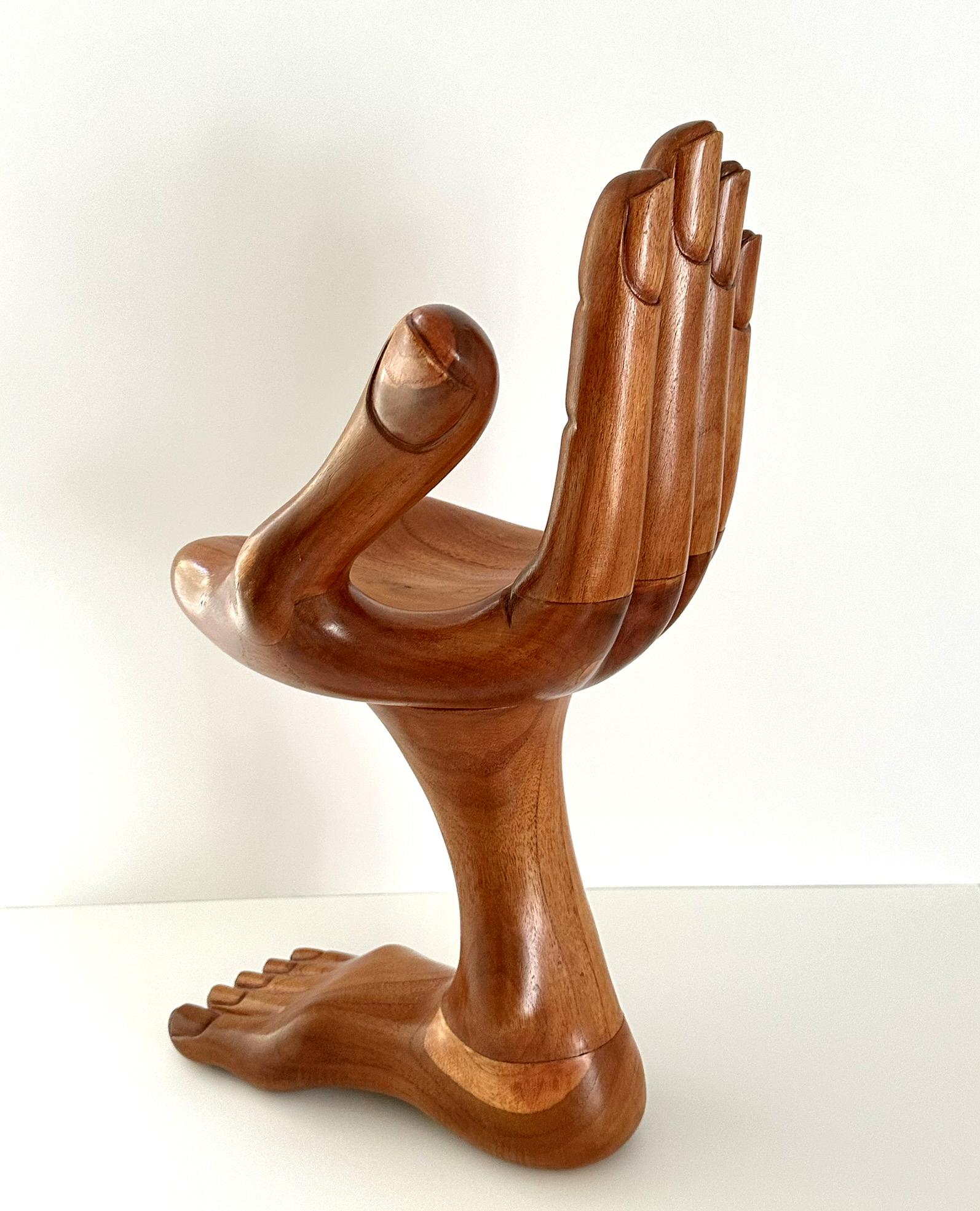 Grande scultura di mani e piedi di Pedro Friedeberg In condizioni buone in vendita a Atlanta, GA