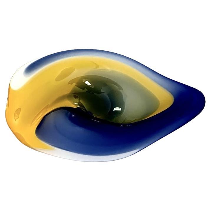 Große mundgeblasene Kunstglas "Calla Lily" oder "Wave" Stil Schale im Angebot