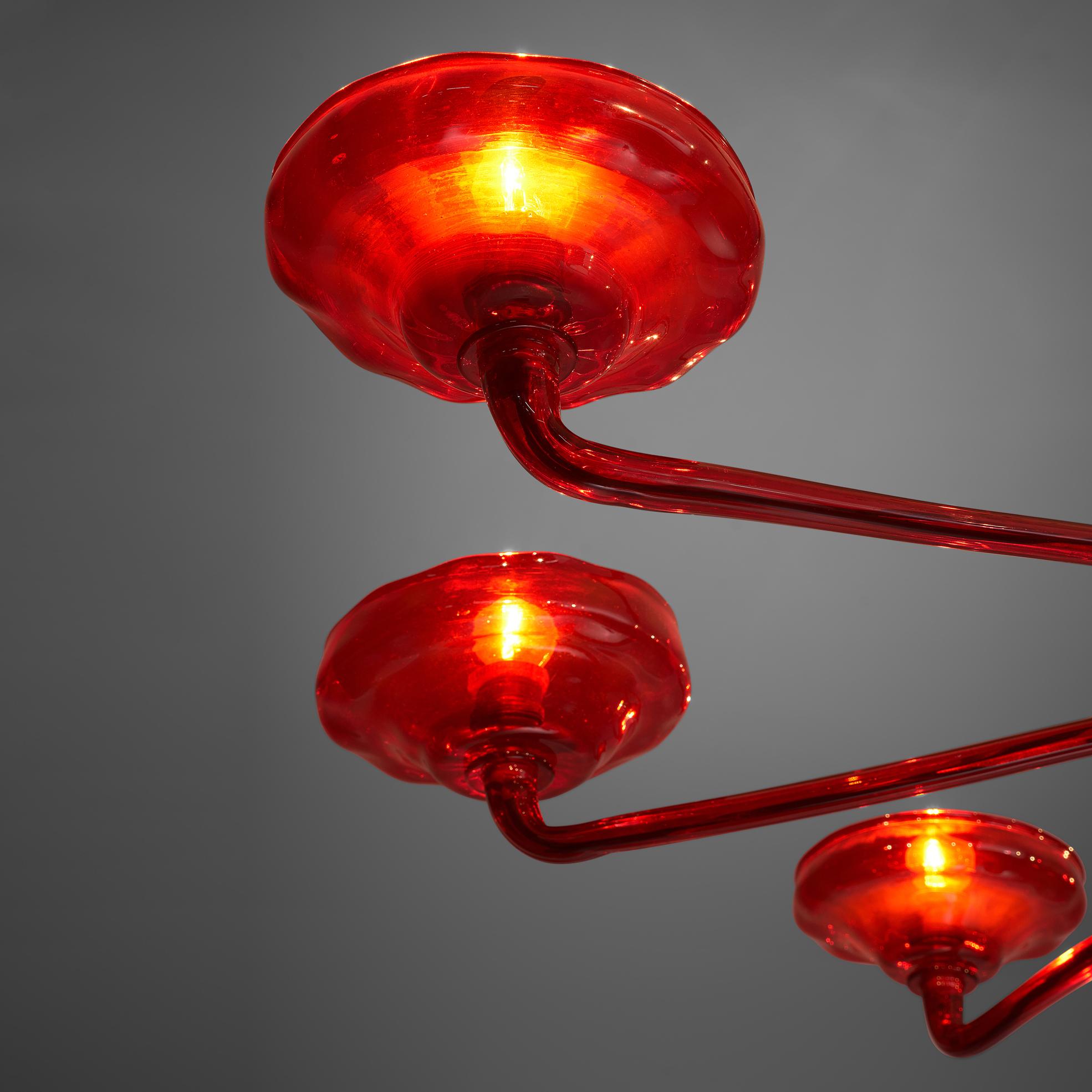 Verre de Murano Grand lustre soufflé à la main en verre de Murano rouge en vente