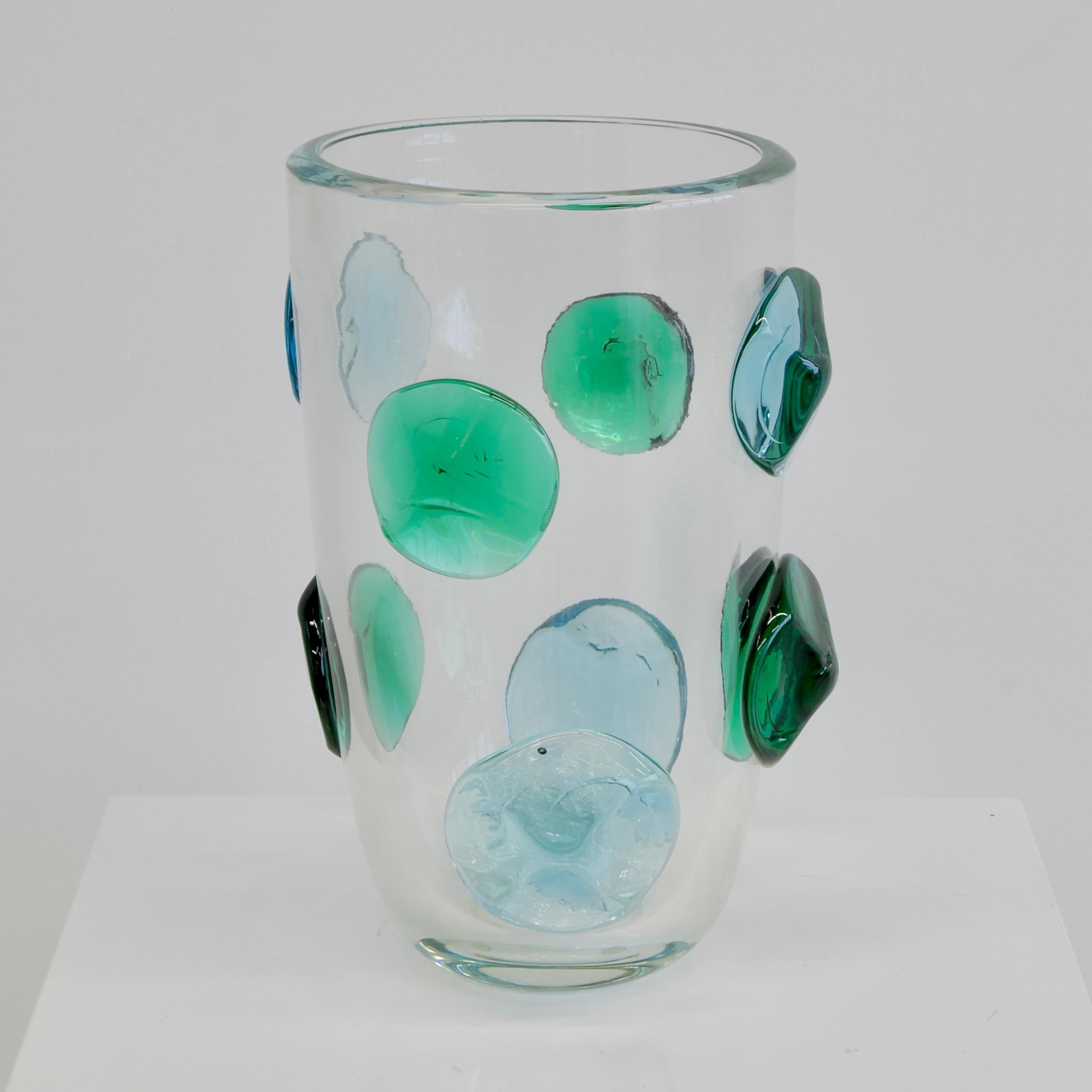 XXIe siècle et contemporain Grand vase en verre soufflé à la bouche, Italie, Murano. en vente