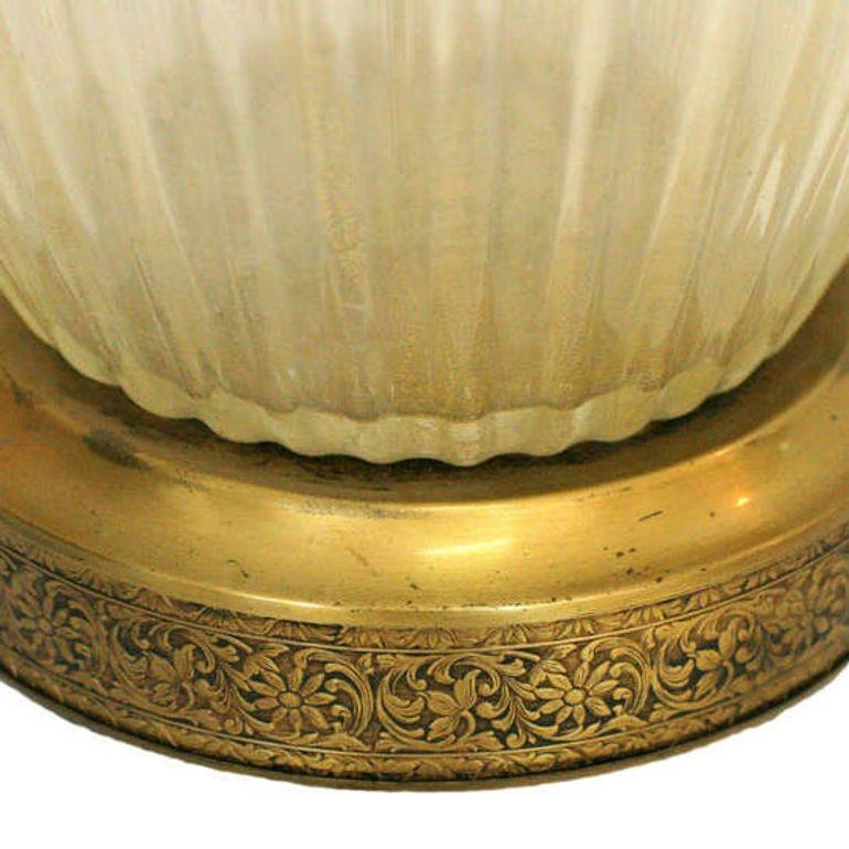 italien Grande lampe de table en verre de Murano soufflé à la main de style Barovier en vente