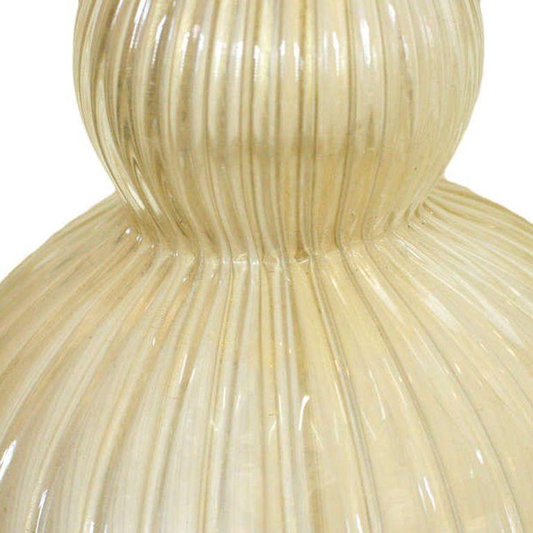 Laiton Grande lampe de table en verre de Murano soufflé à la main de style Barovier en vente