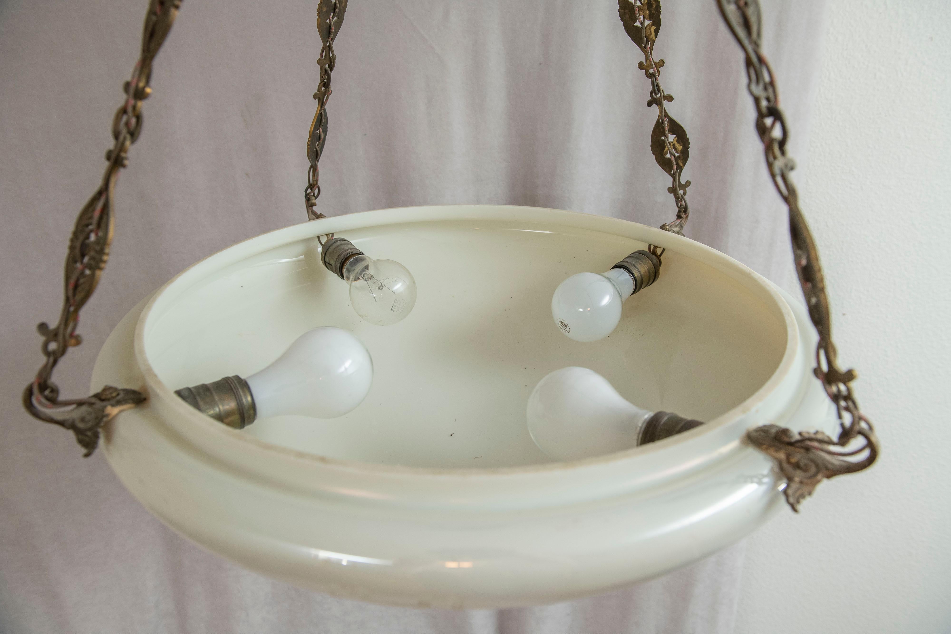 Grande pendente da soffitto in calcite soffiata a mano e Steuben con hardware originale, 1915 ca. in vendita 1