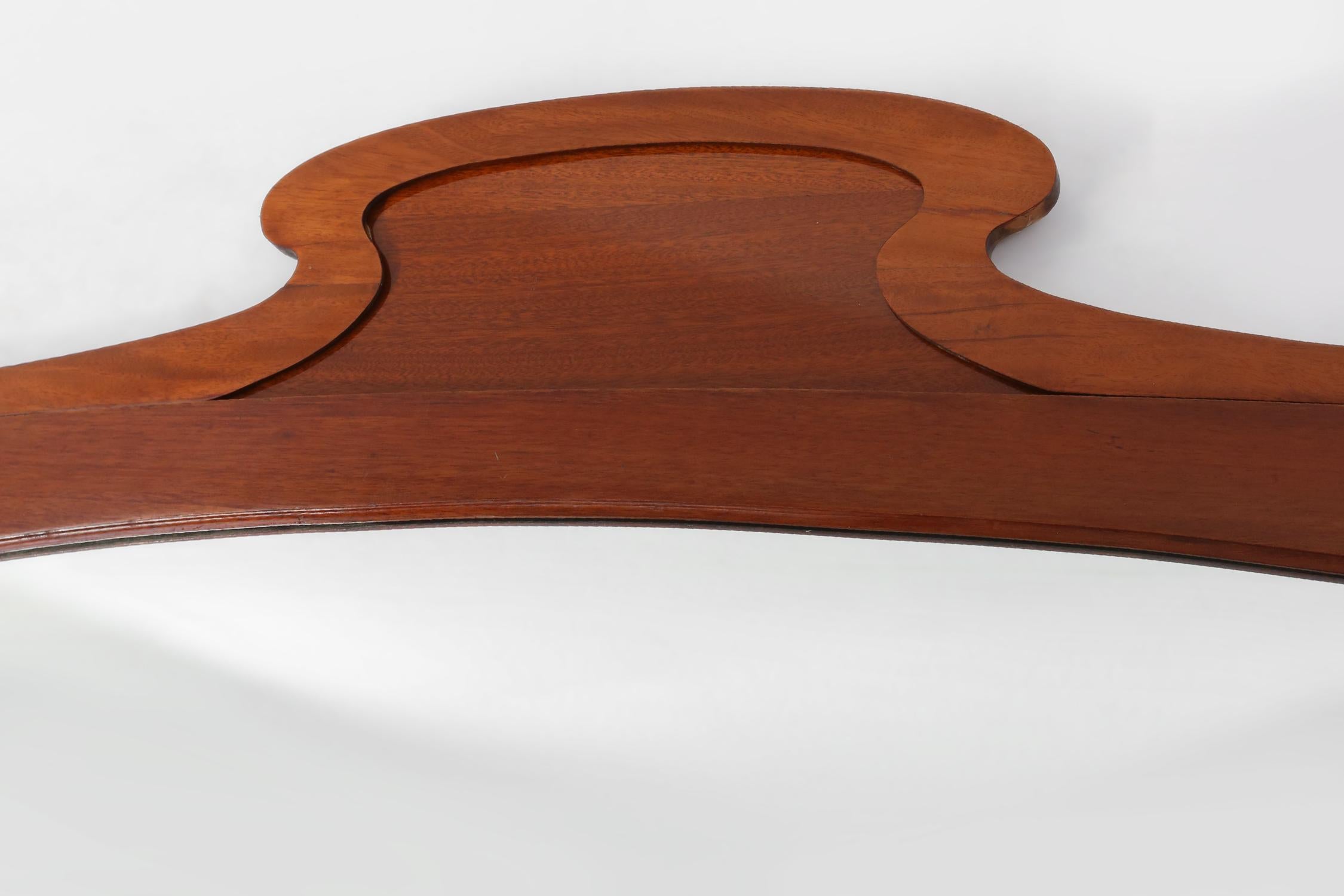 Grand miroir de cheminée Art nouveau sculpté à la main, France, vers 1910 Bon état - En vente à Meulebeke, BE