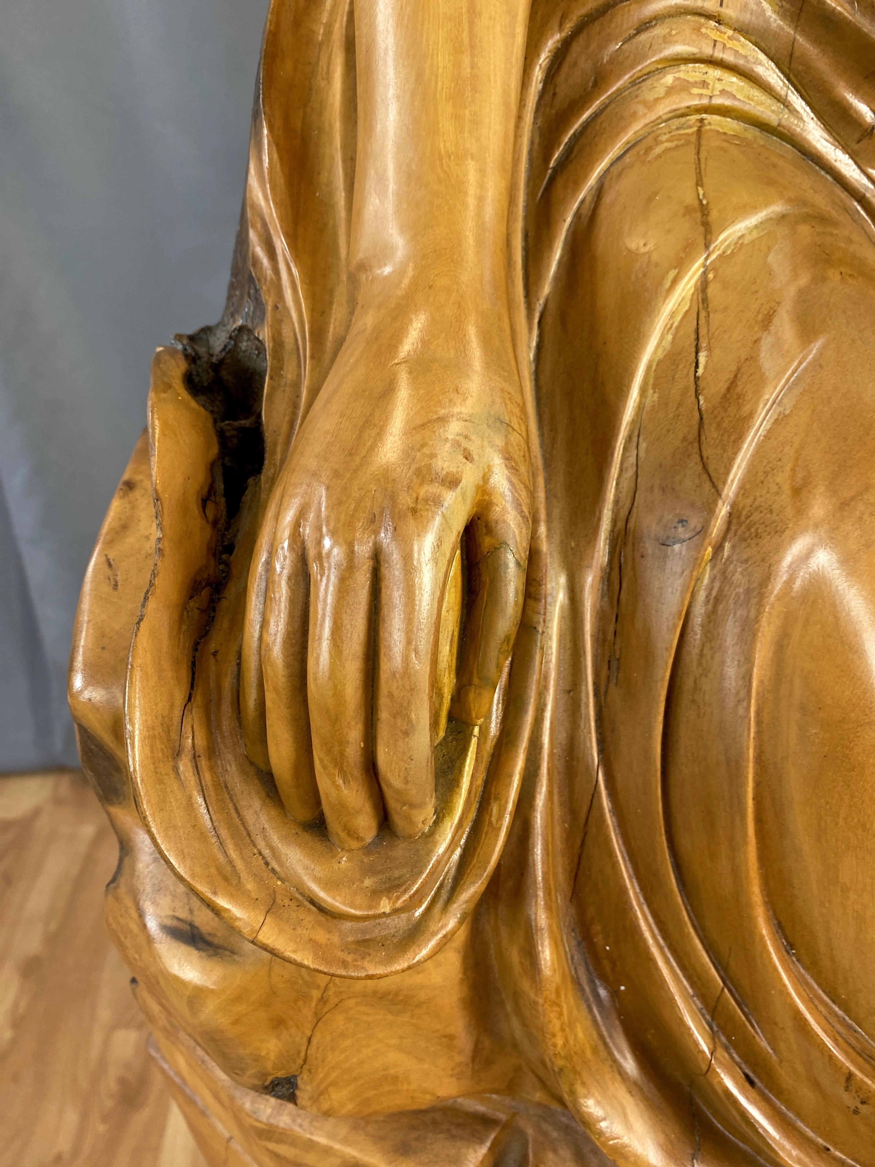 Große handgeschnitzte Zypressen-Kniefigurenskulptur nach Botticellis Venus, 1970er Jahre im Angebot 5