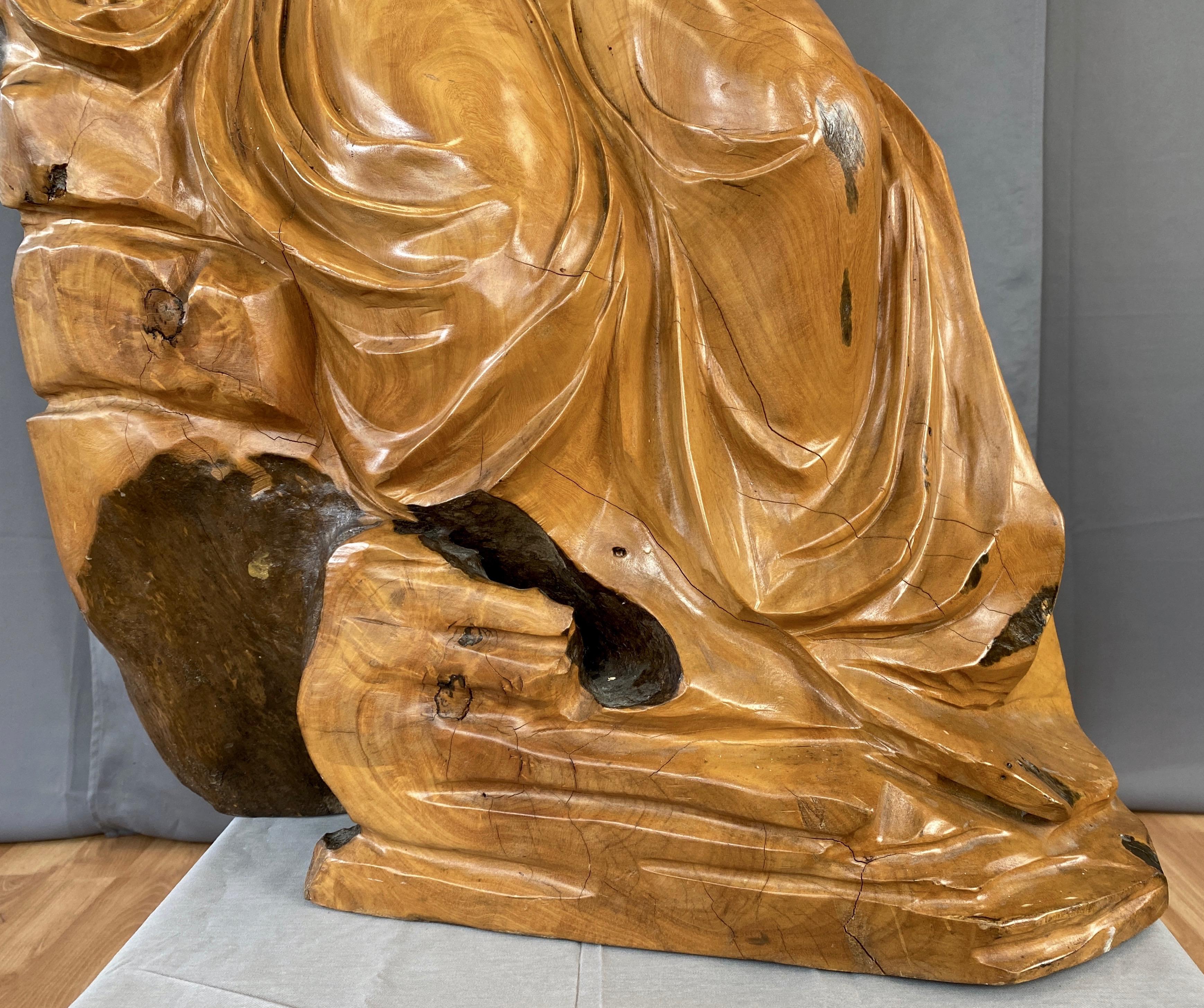 Große handgeschnitzte Zypressen-Kniefigurenskulptur nach Botticellis Venus, 1970er Jahre im Angebot 6