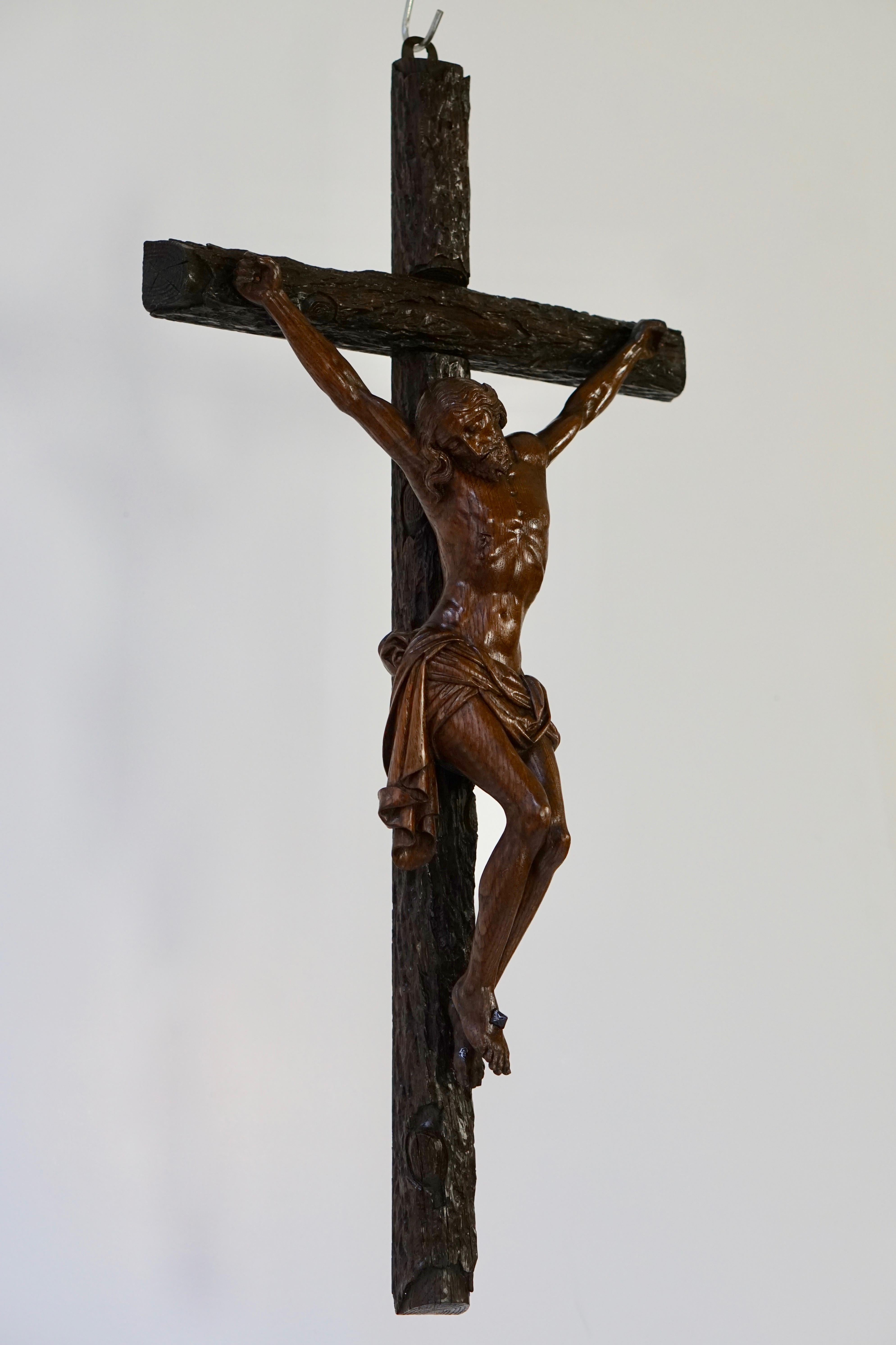 One of a kind, large crucifix with an amazing patina. This remarkable and size able corpus of a suffering Christ on the cross is different to almost all others.
Measures: Height 76 cm.
Width 40 cm.
Depth 12 cm.