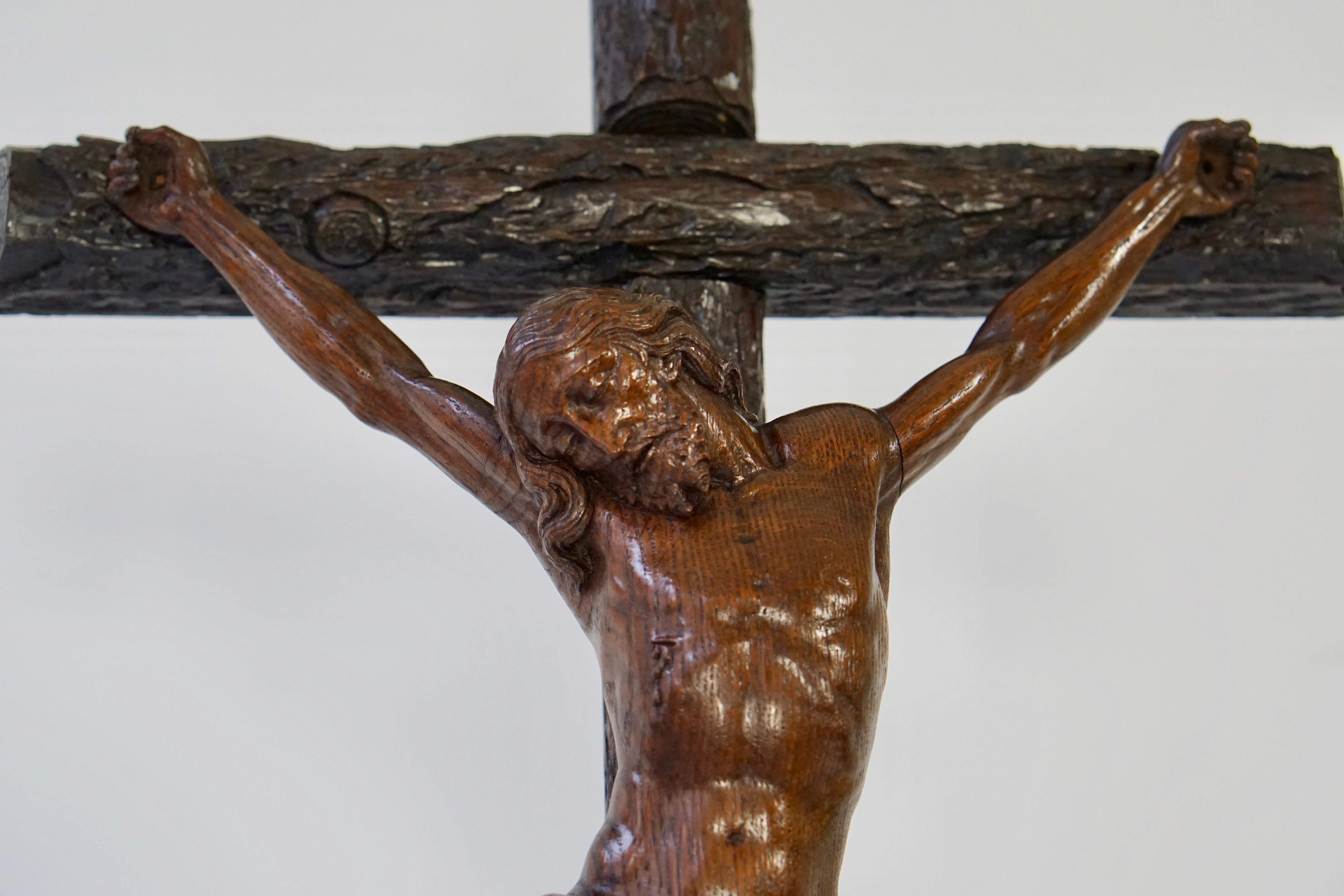 Large Hand Carved, Late 19th Century Corpus of Christ or Crucifix In Good Condition In Antwerp, BE