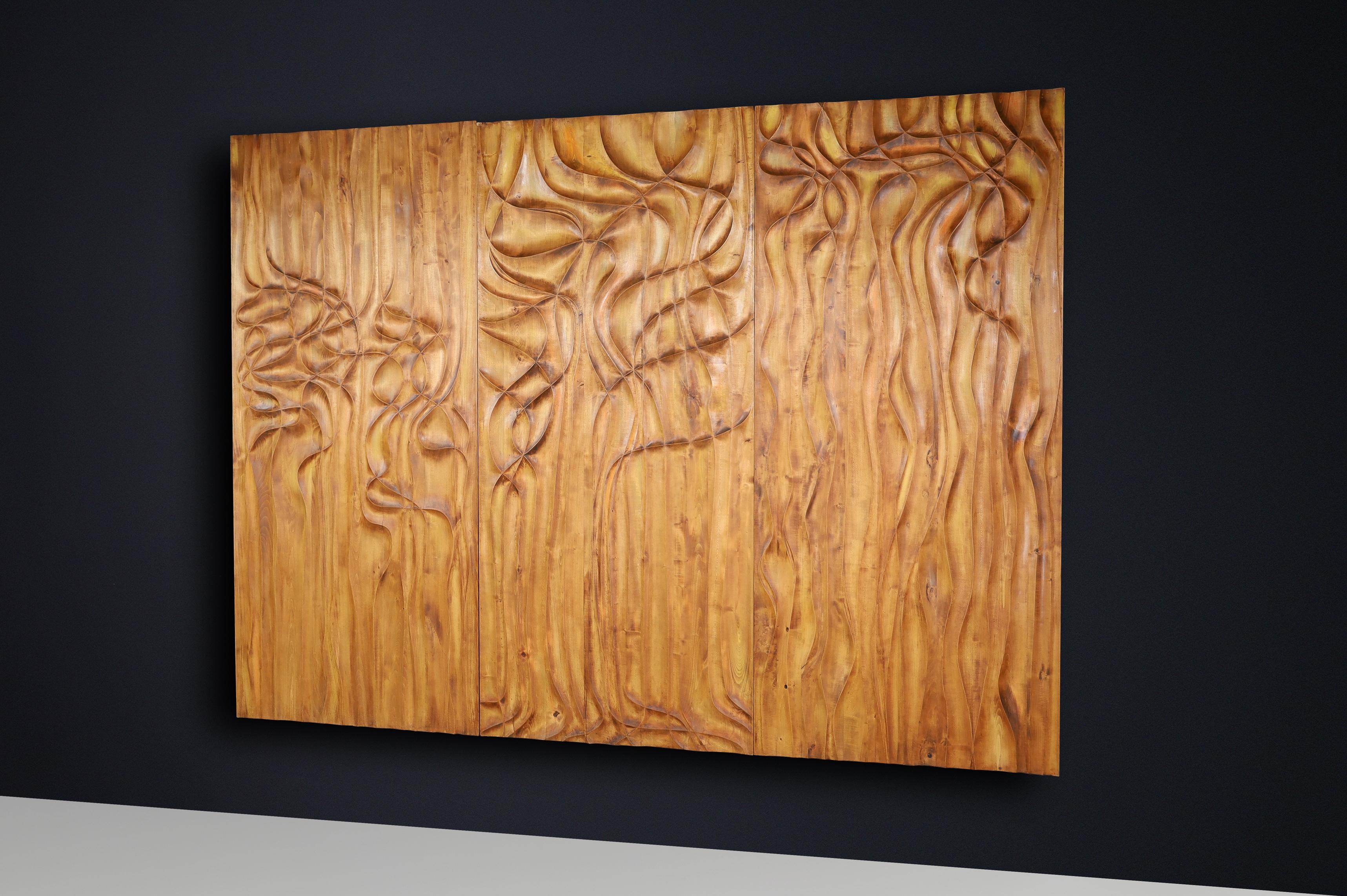 Large Hand-Carved Linden Wood Wall Panels, Fairmont Golden Prague Hotel (Formerly Cosmopolitan Hotel), 1970s

An extraordinary set of three monumental hand-carved wall panels in linden wood, commissioned in the 1970s for the former Cosmopolitan