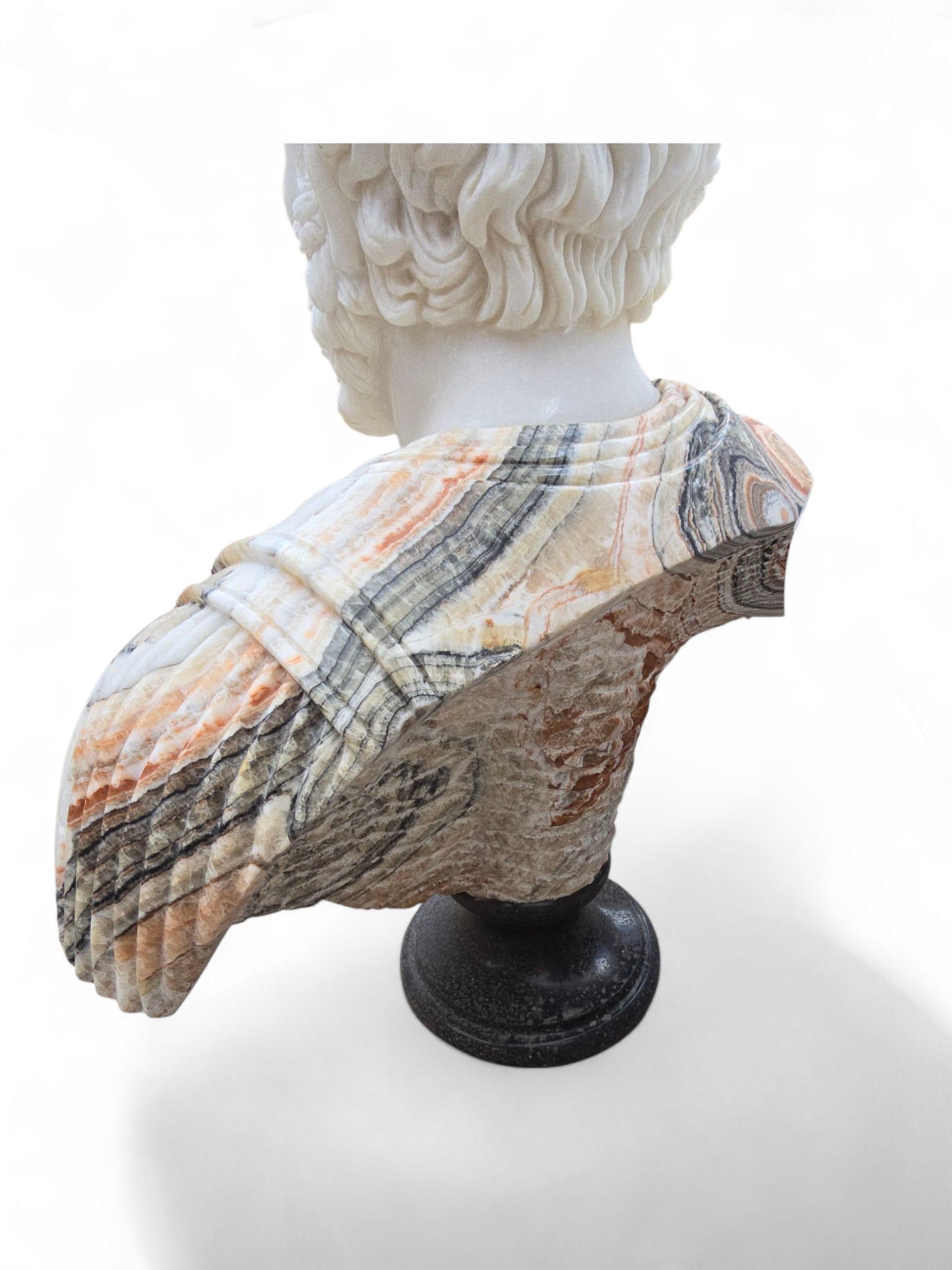 Gran busto de ónice y mármol tallado a mano de un emperador romano, Italia, S. XX en venta 2