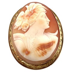 Large Hand-Carved Shell Cameo Brooch Pendant 14K Yellow Gold Estate