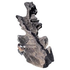 Grande pietra scolpita a mano con padiglioni dell'antico Giappone
