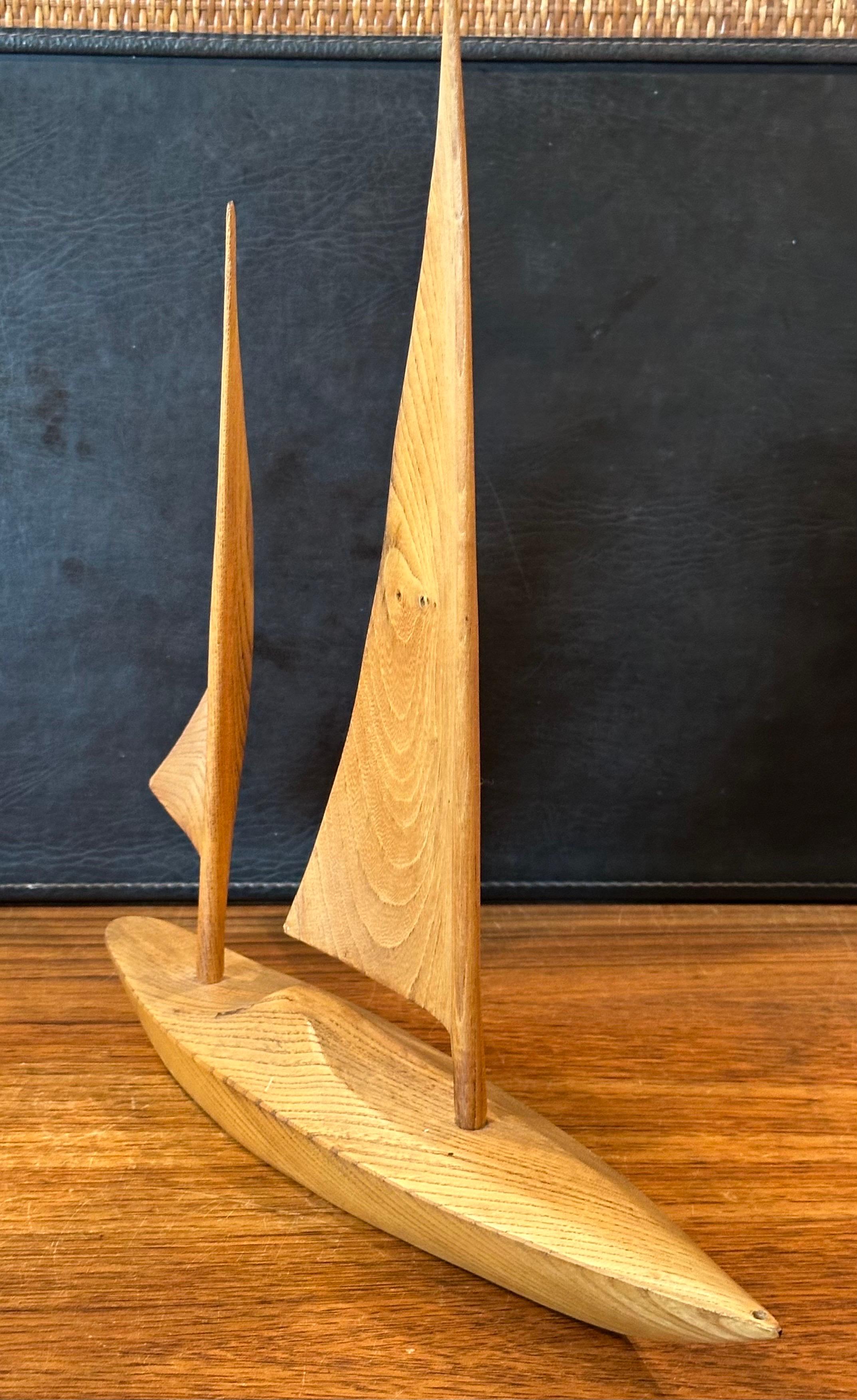 Large Hand Carved Teak Sailboat Sculpture - Signed in vendita 6
