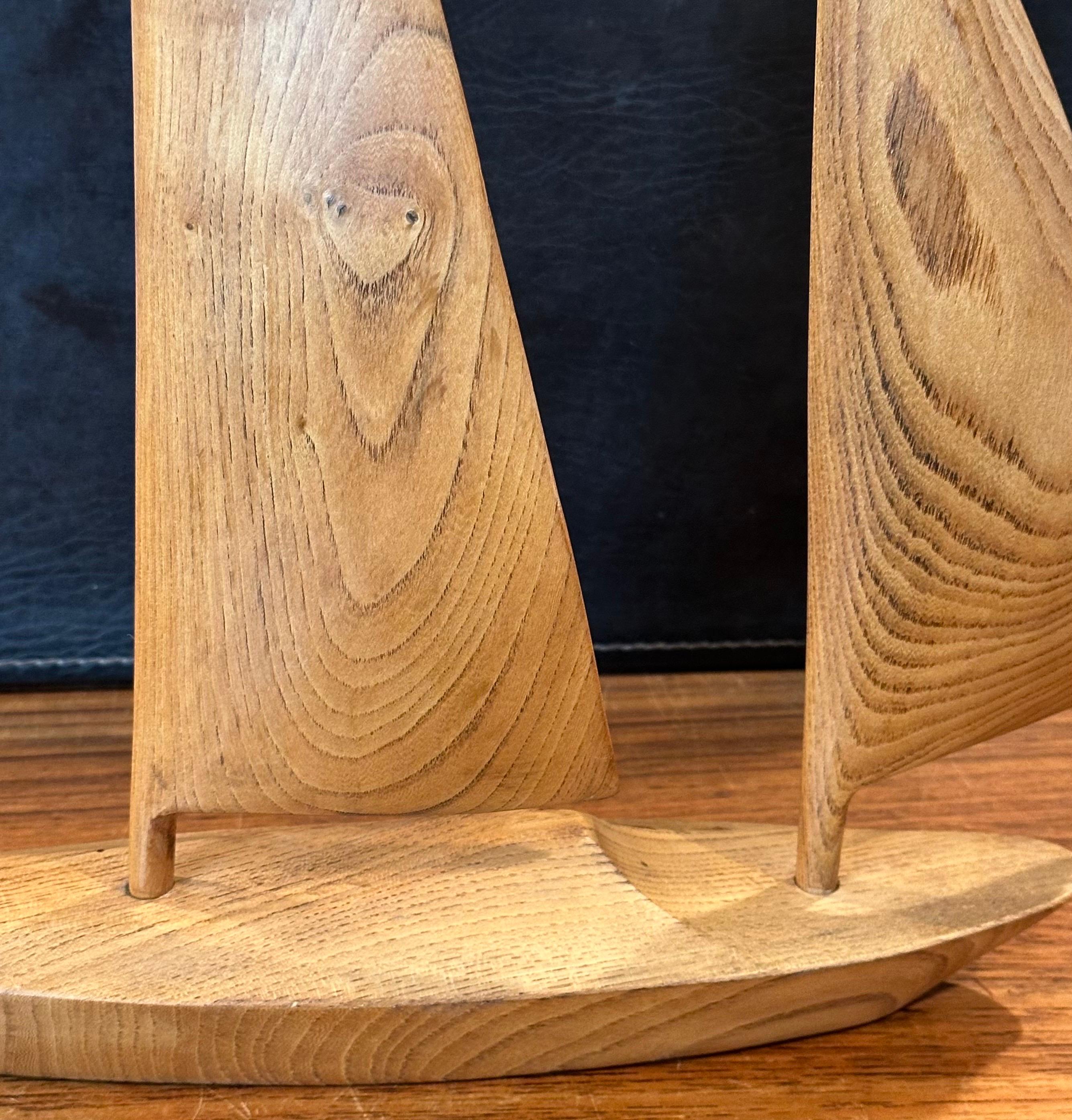 Large Hand Carved Teak Sailboat Sculpture - Signed in vendita 7