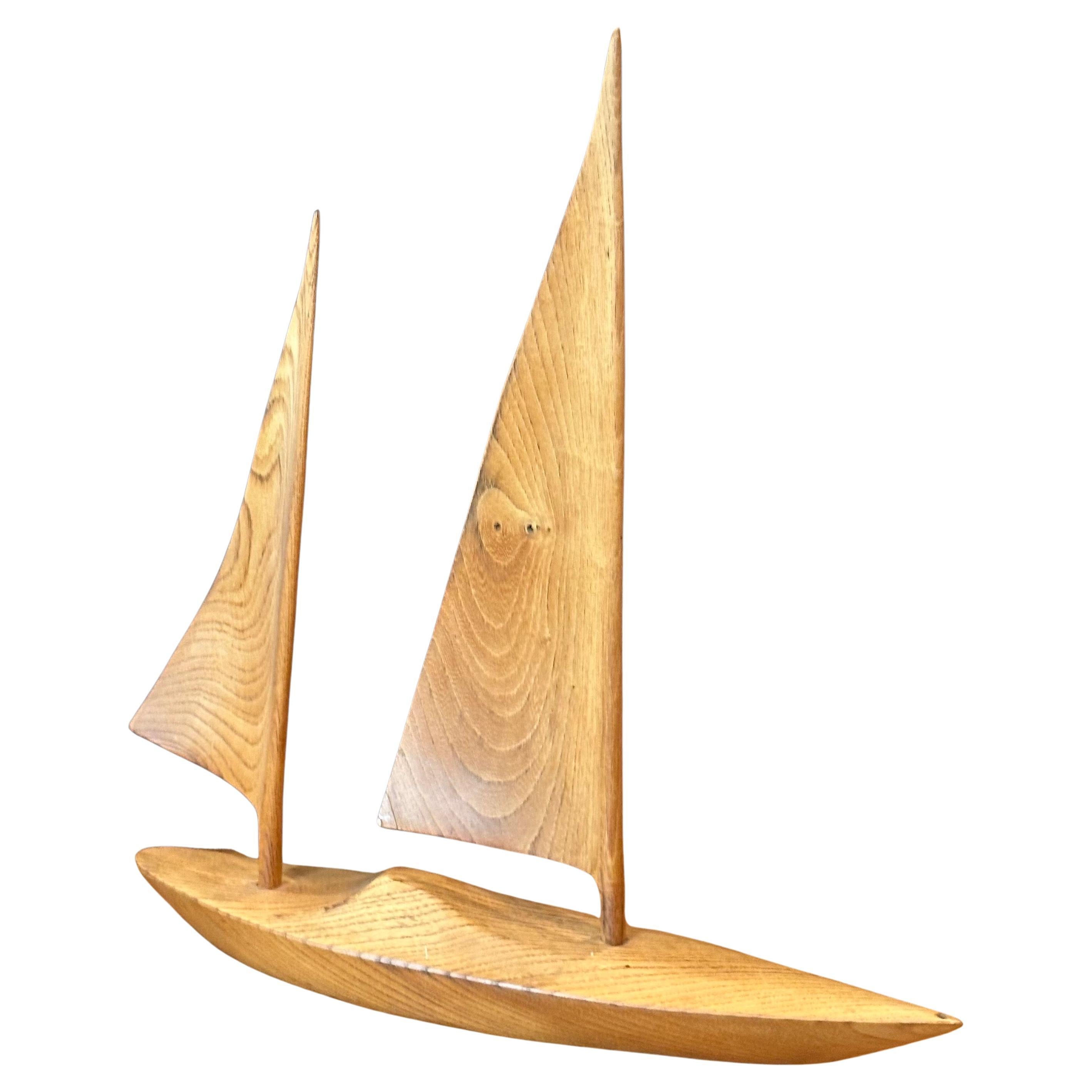 Mid-Century moderno Large Hand Carved Teak Sailboat Sculpture - Signed in vendita