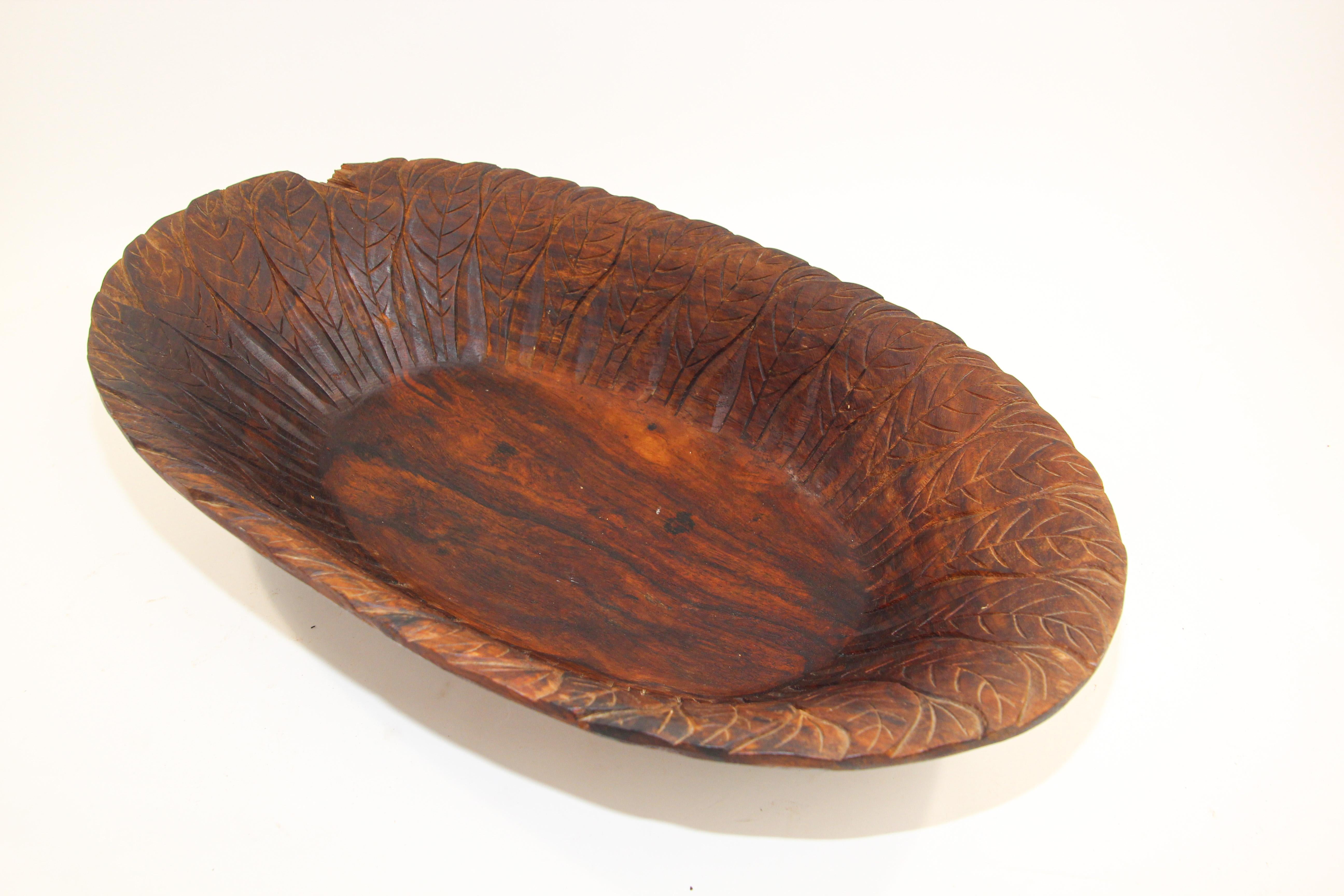 Folk Art Large Hand-Carved Tribal Wooden Bowl from the Batak of Sumatra For Sale