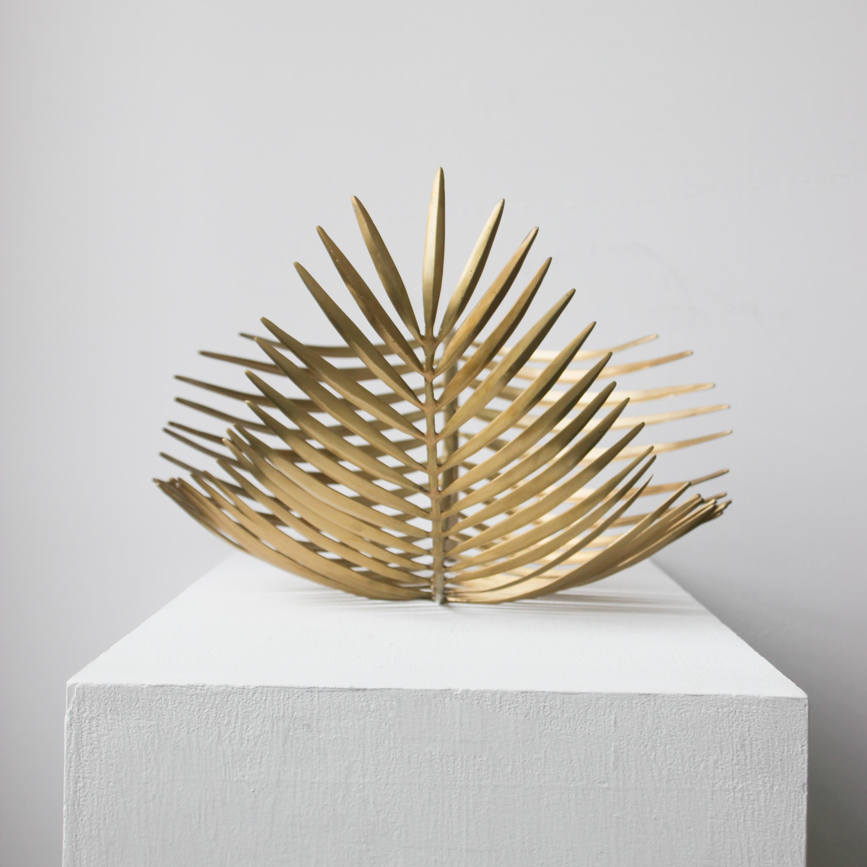 Large Hand-Cast Brass Palm Tree Leaf Sculpture, Decorative Bowl In New Condition For Sale In London, GB