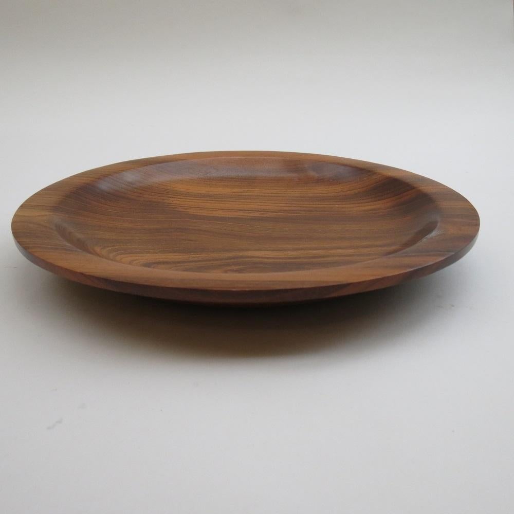 20th Century Large Hand Crafted Wooden Bowl in Goncala Alves For Sale