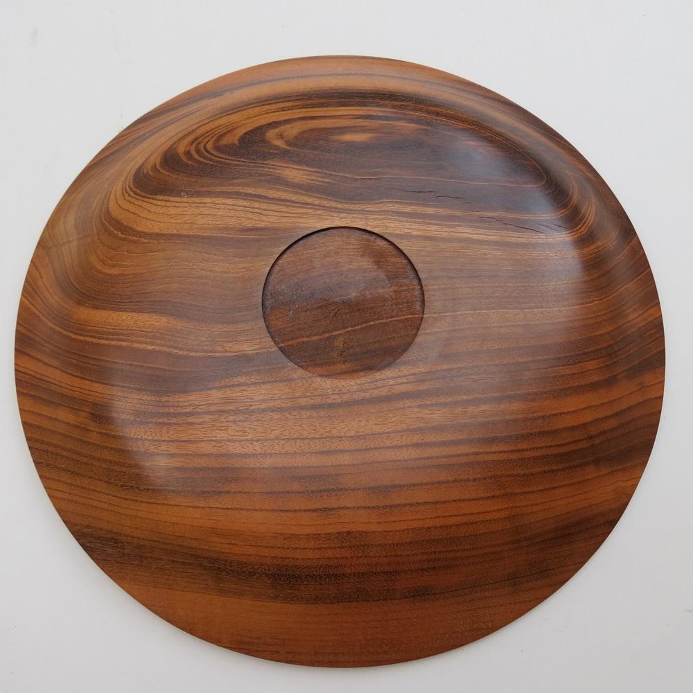 Large Hand Crafted Wooden Bowl in Goncala Alves For Sale 4