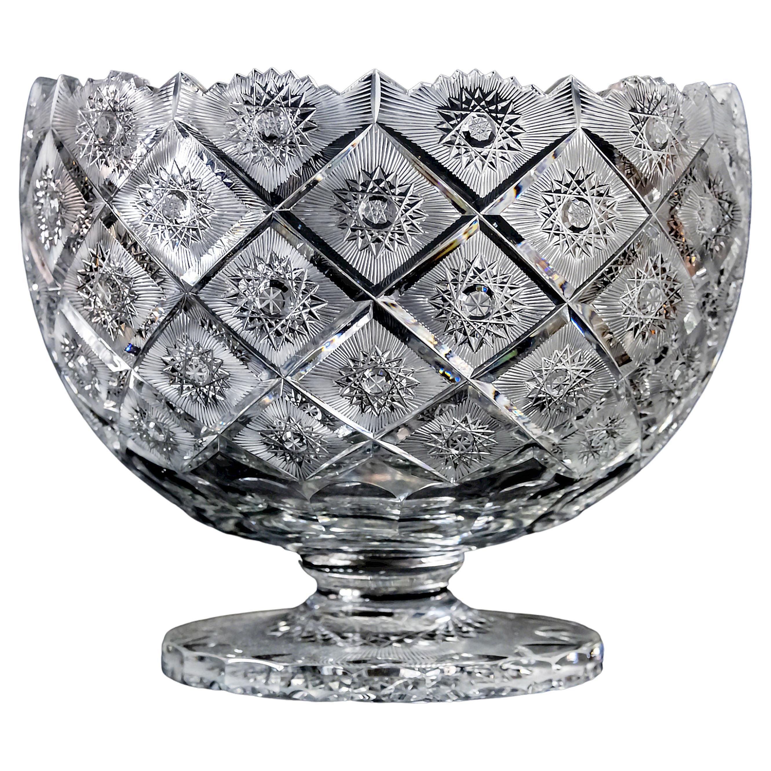 Grande vaso di cristallo tagliato a mano