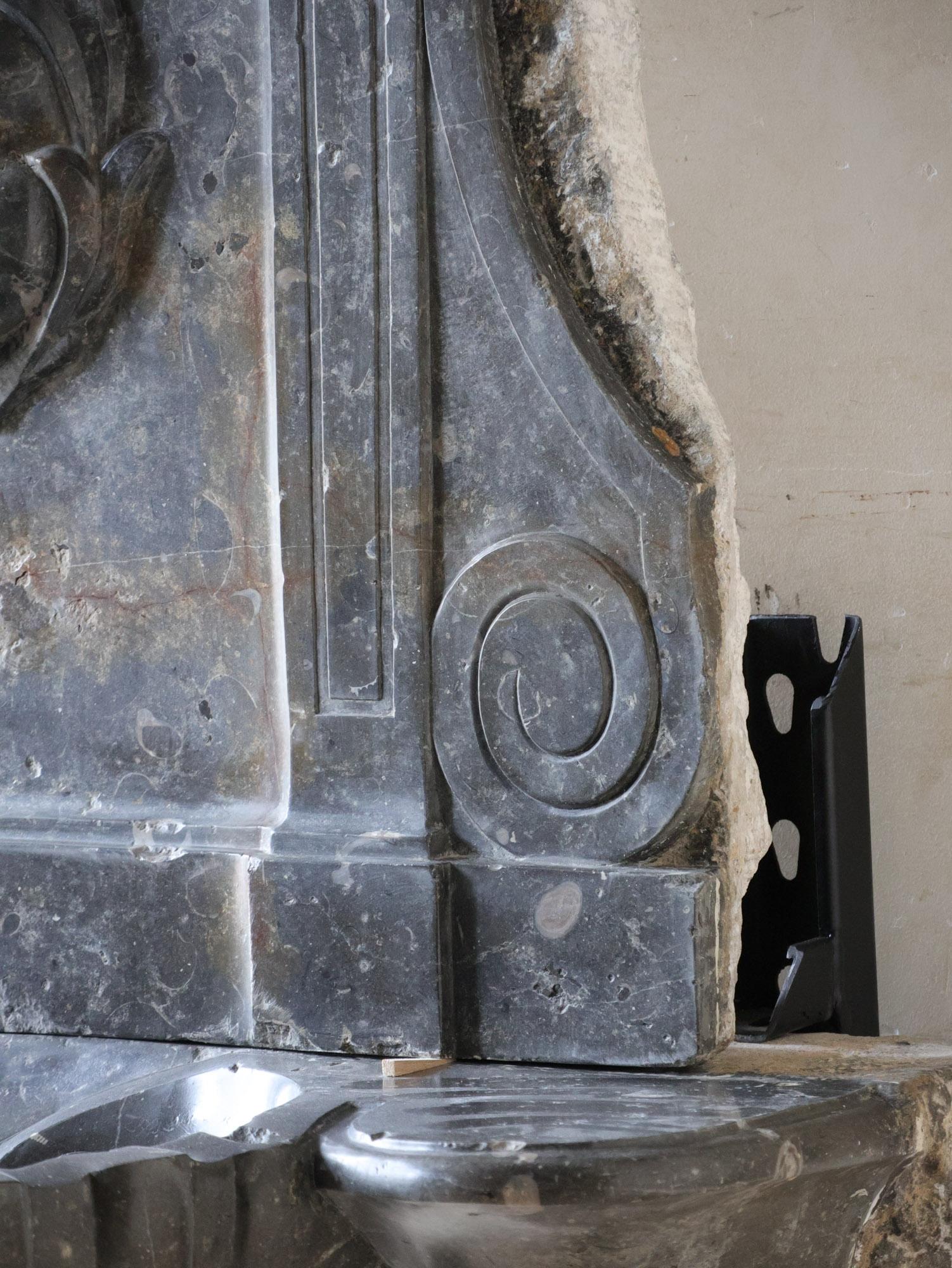 Large Hand-hewn St. Cyr Marble Wall Fountain from the 18th Century For Sale 4