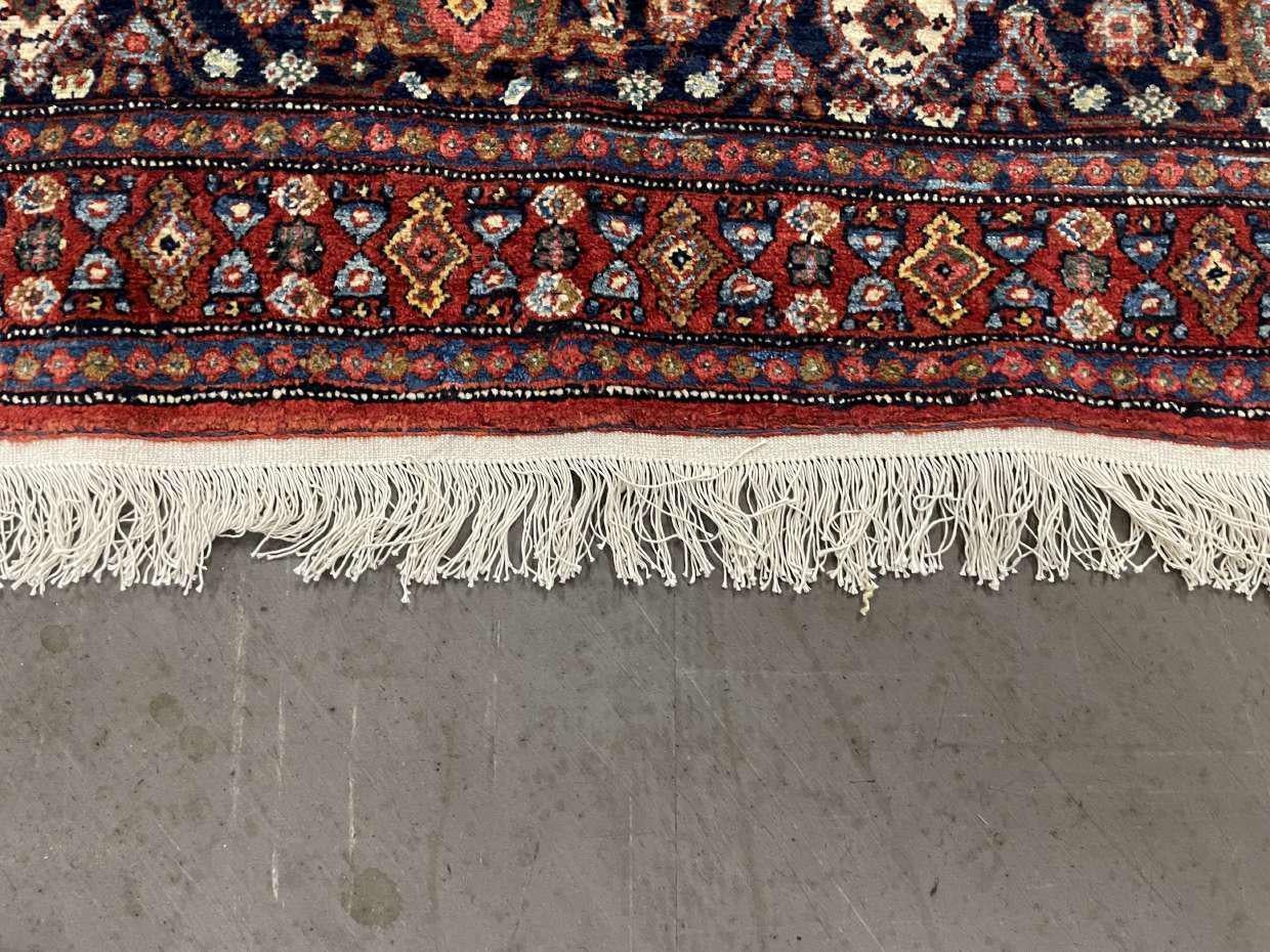 Großer handgeknüpfter kurdischer Bidjar-Teppich, Westasien, Rostwolle Wohnzimmerteppich (Pflanzlich gefärbt) im Angebot