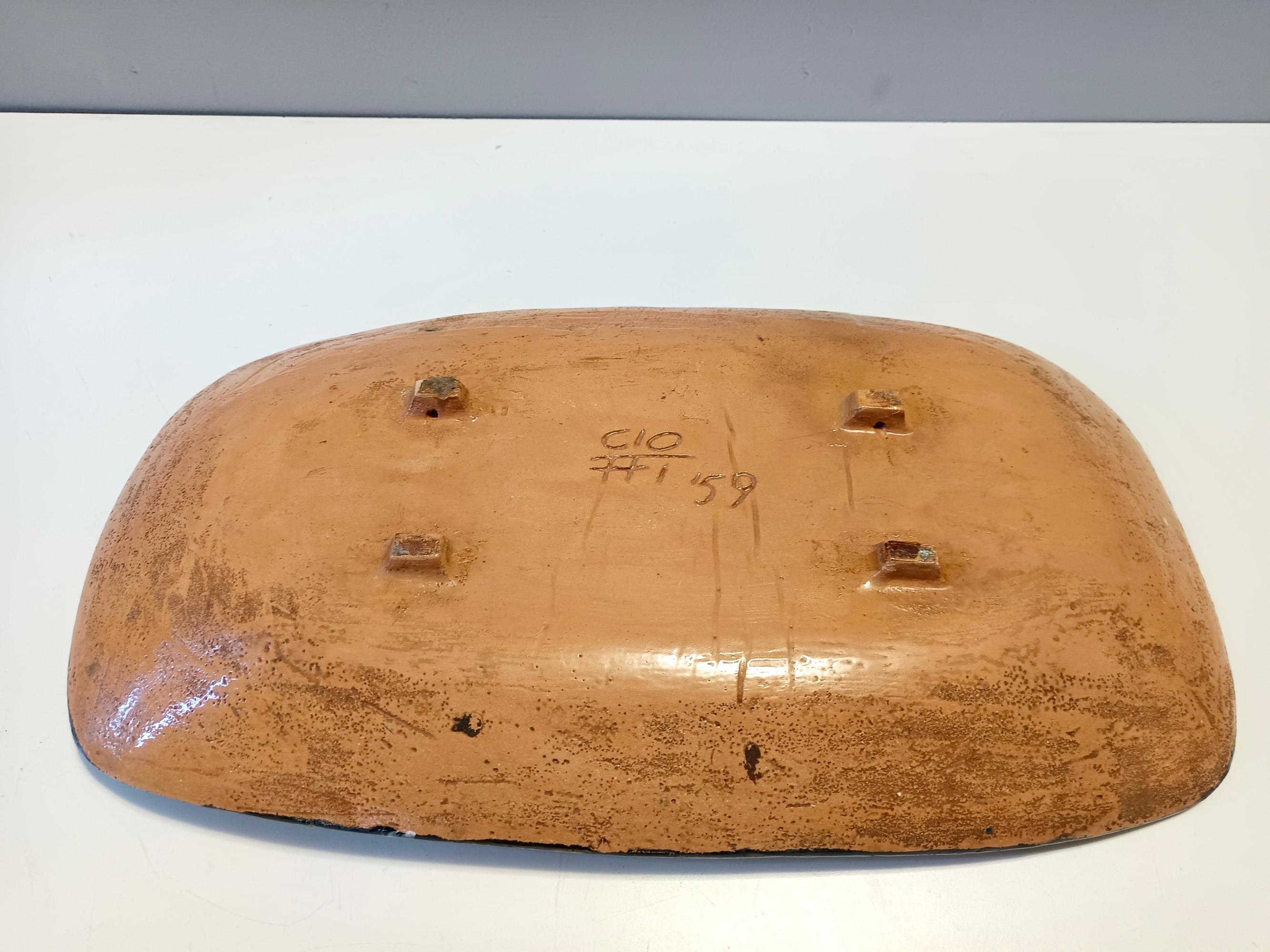 Große handgefertigte künstlerische Wandtafel oder Tafelaufsatz aus Steingut oder Tafelaufsatz, Italien (Mitte des 20. Jahrhunderts) im Angebot