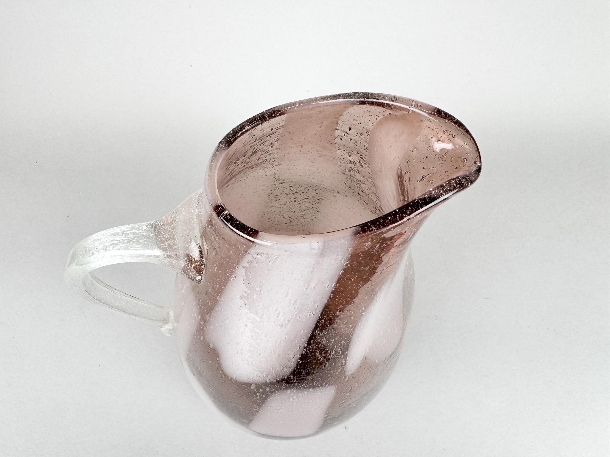 Tedesco Grande vaso / brocca in vetro Hand Made, Germania, anni '70 in vendita