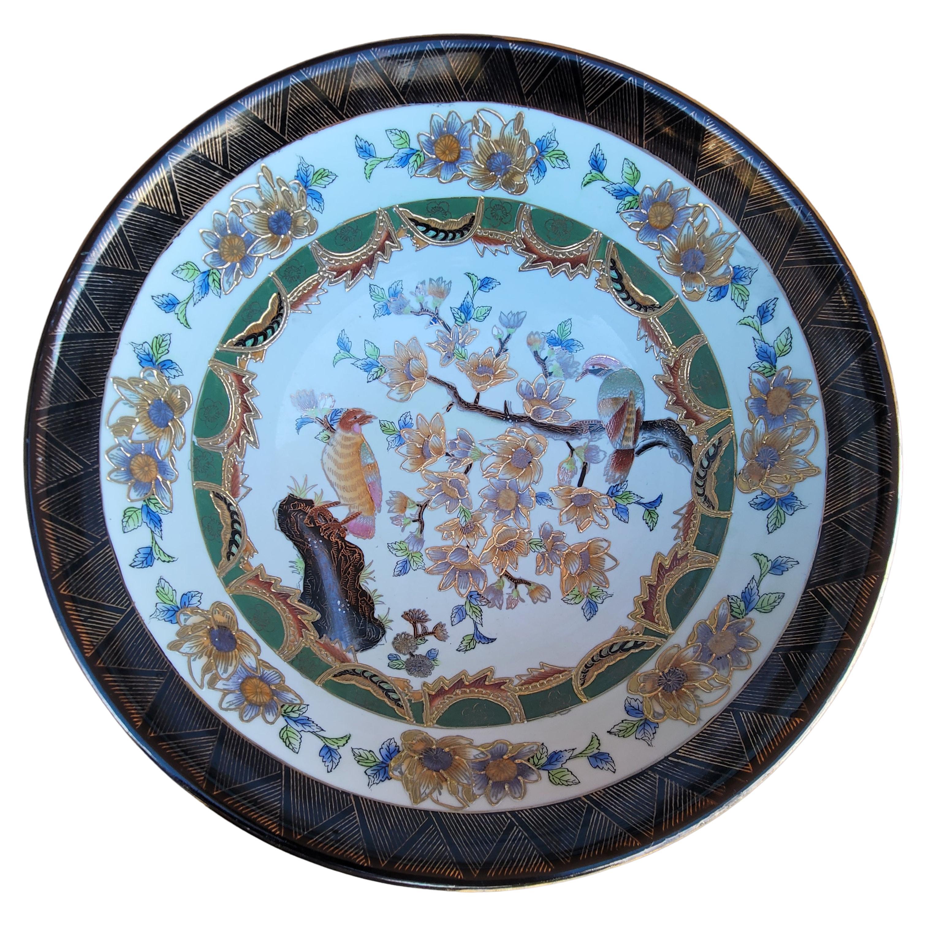 20th Century Large Hand-Painted Chinese Enamel And Gilt Decorated Porcelain Bowl For Sale