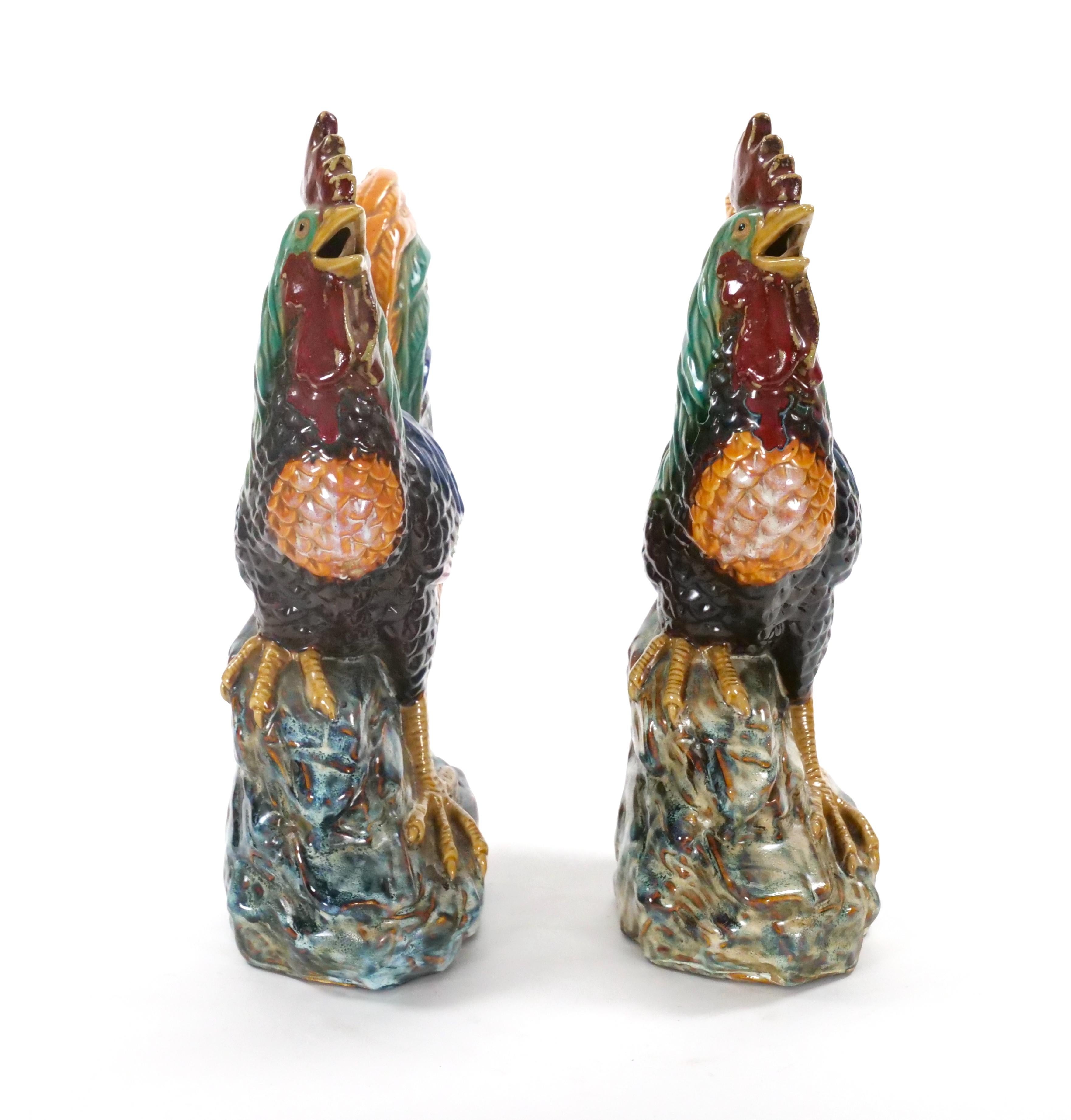 Gran Vajilla de Porcelana Inglesa Pintada a Mano y Decorada Gallo Decorativo Inglés en venta