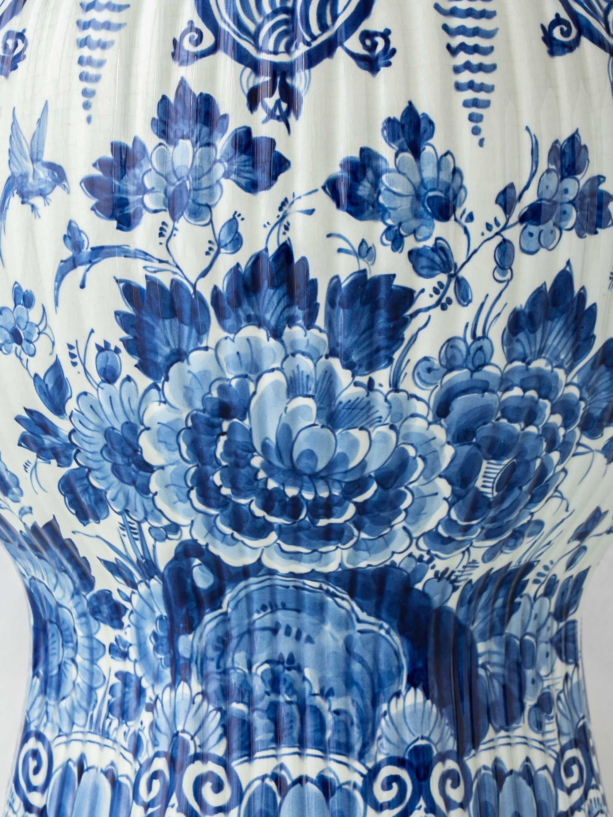Large Hand-Painted Dutch Delft Blue and White Ceramic Peacock Table Lamp, 1961 For Sale 5