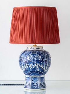 Grande lampada da tavolo in ceramica olandese Delft bianca e blu dipinta a mano, 1961